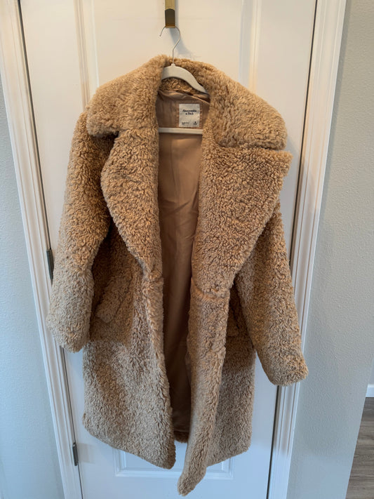 Abercrombie & Fitch Teddy Coat Women’s Medium Tan