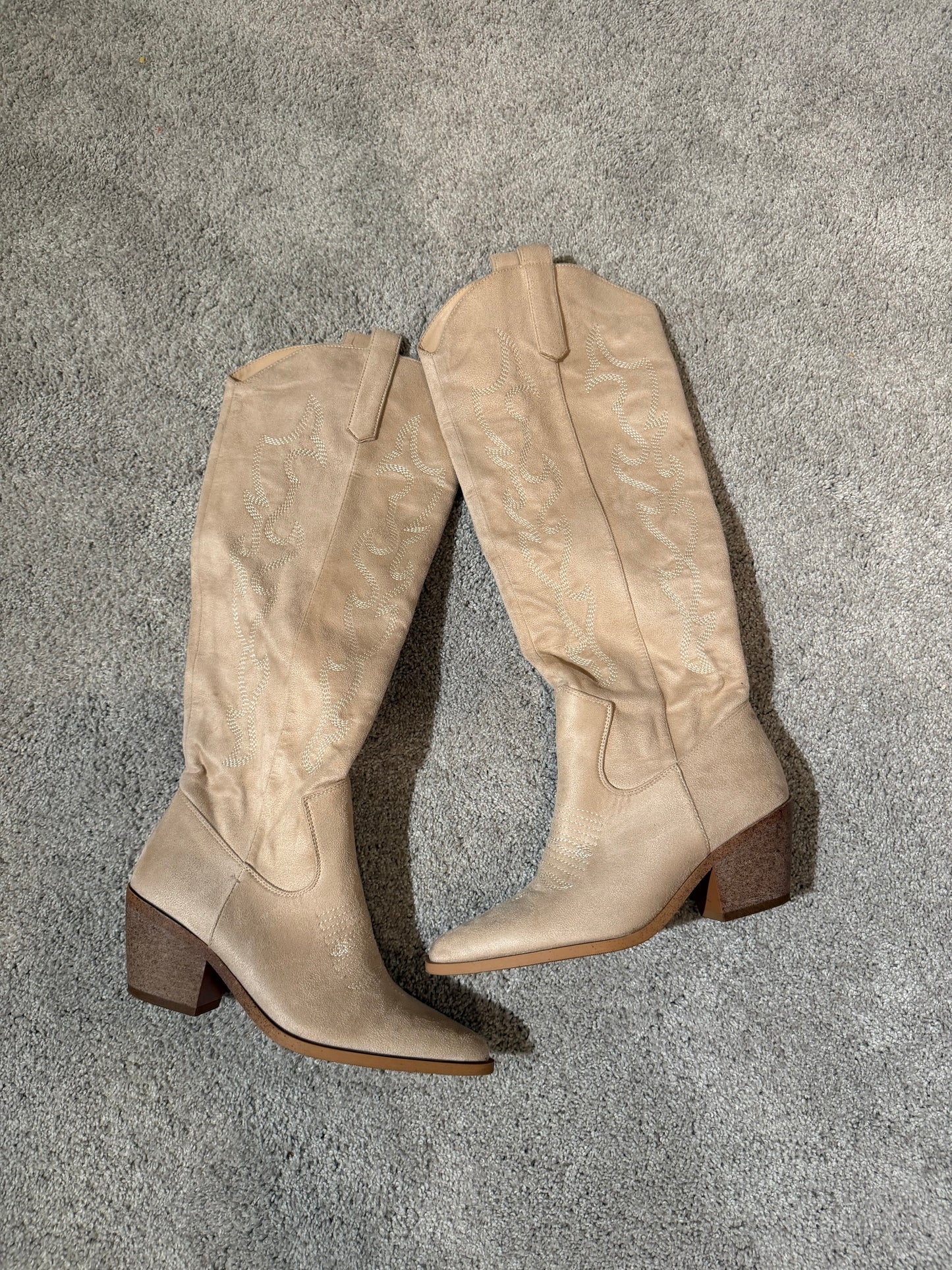 Tall Western Boots Women’s 7 Sand