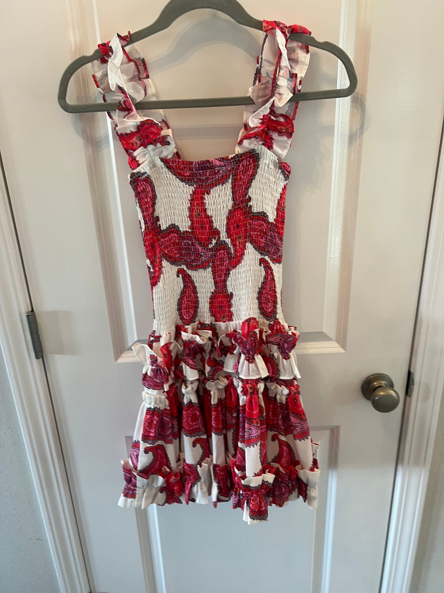 Luxxel Paisley Tiered Mini Dress Women’s Size Small White Red