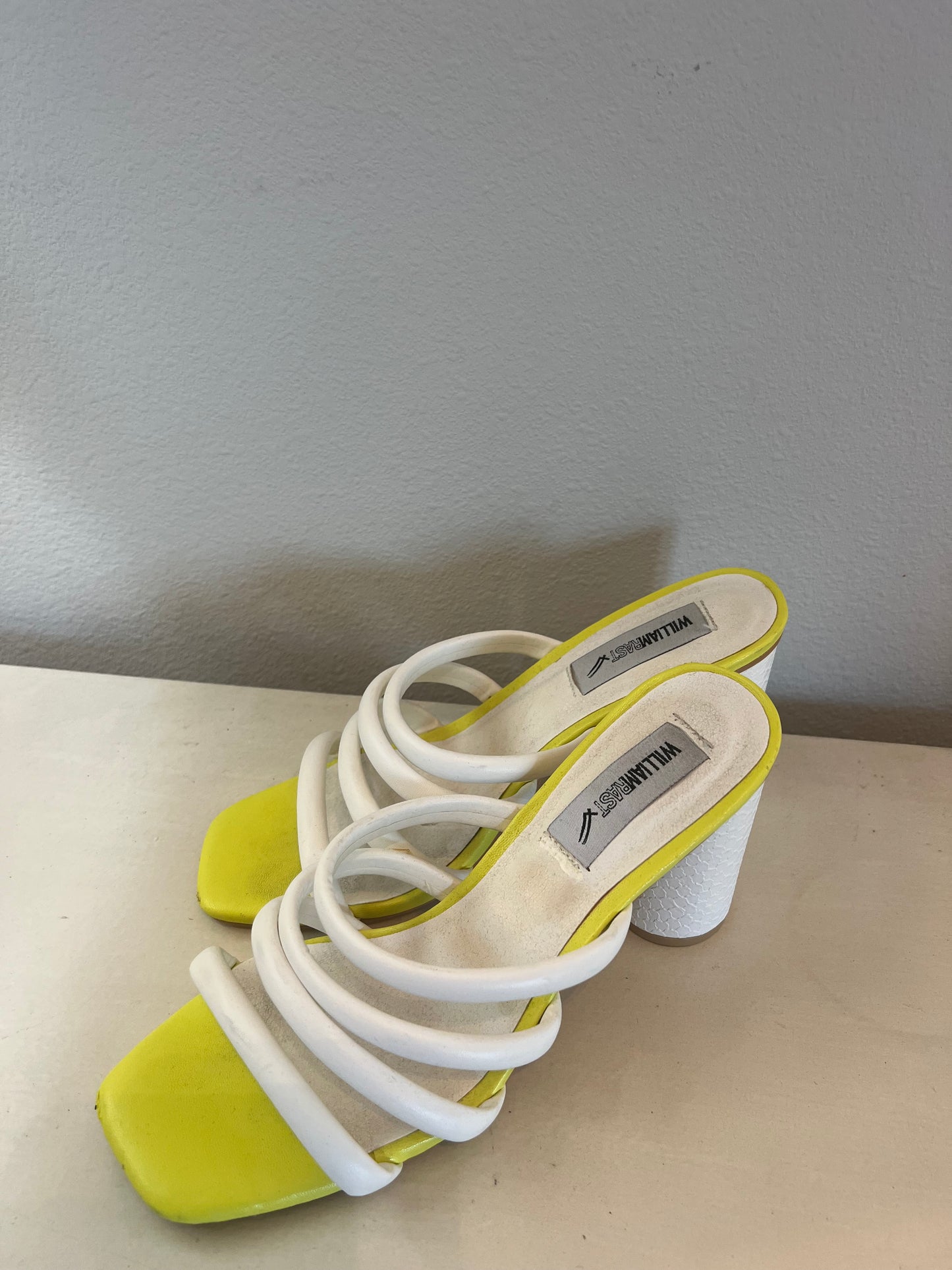 William Rast Square Toe Chunky Heel Sandals Women’s Size 6.5 White