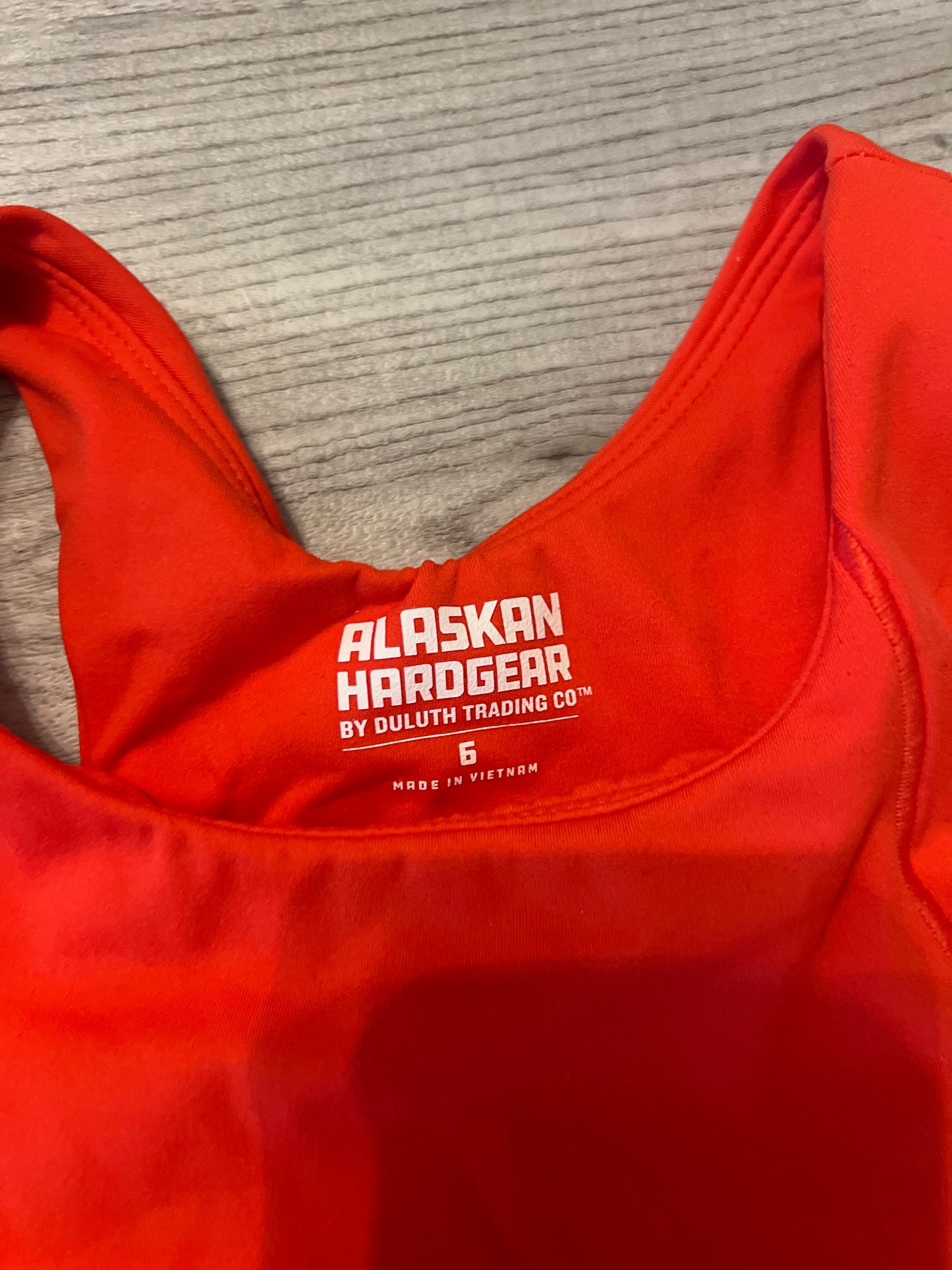 Women’s Duluth Trading Tanks Size 6