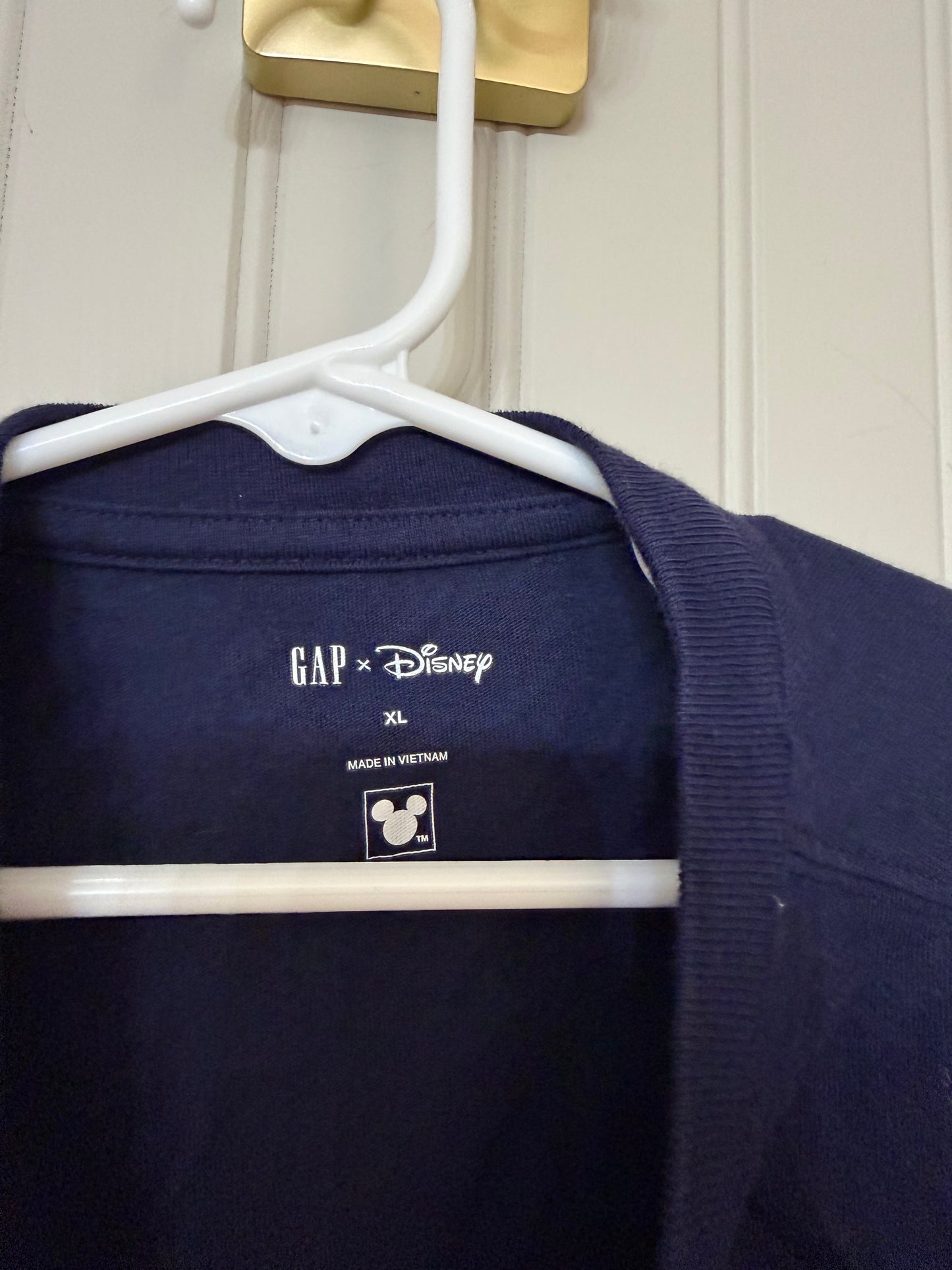 Gap x Disney Tee Youth Size XL Navy