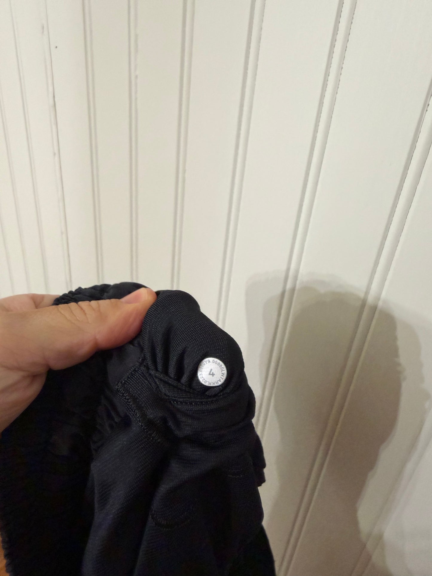 Lululemon Active Shorts Women’s Size 4 Black