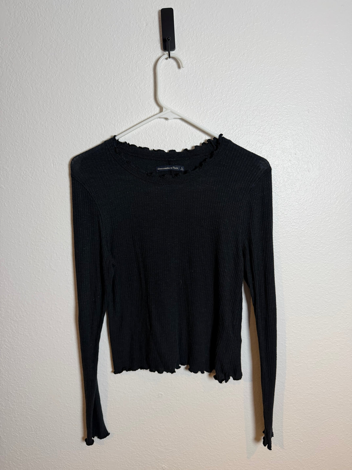 Abercrombie Black Top Size Large