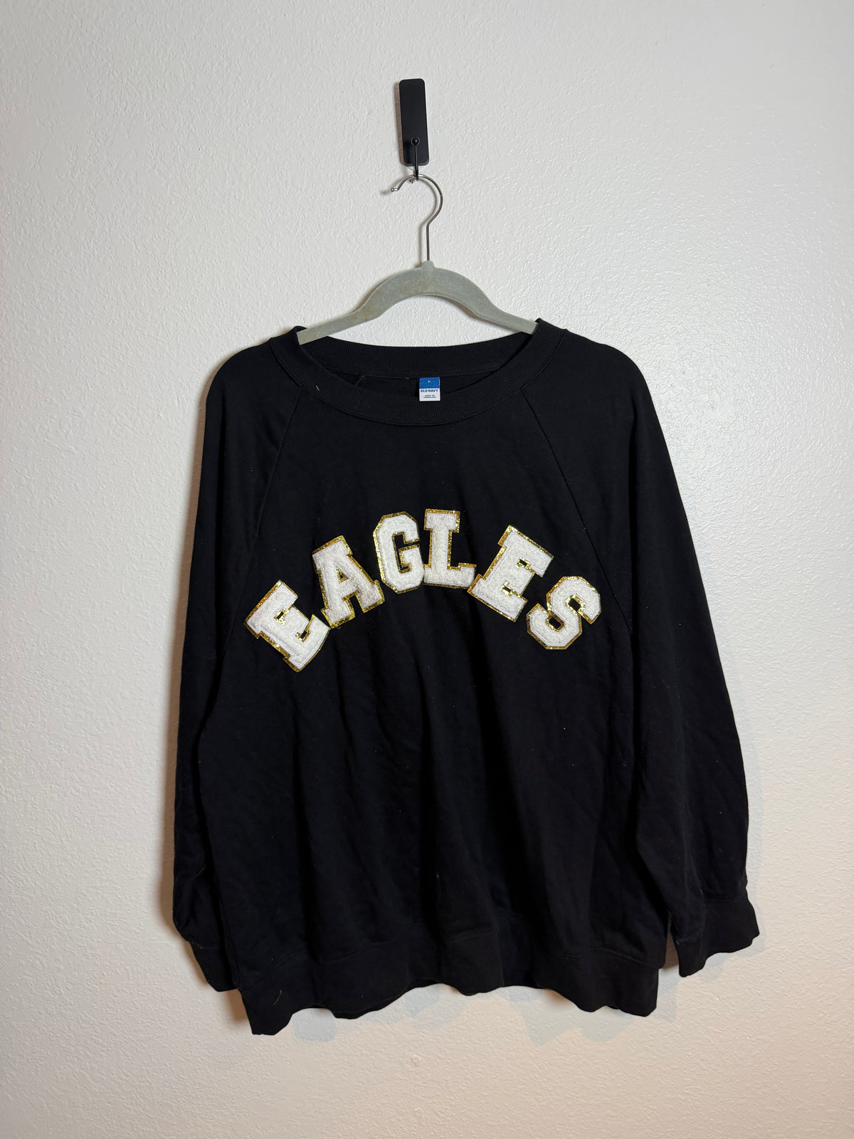Women’s Eagles Sweatshirt Size Large