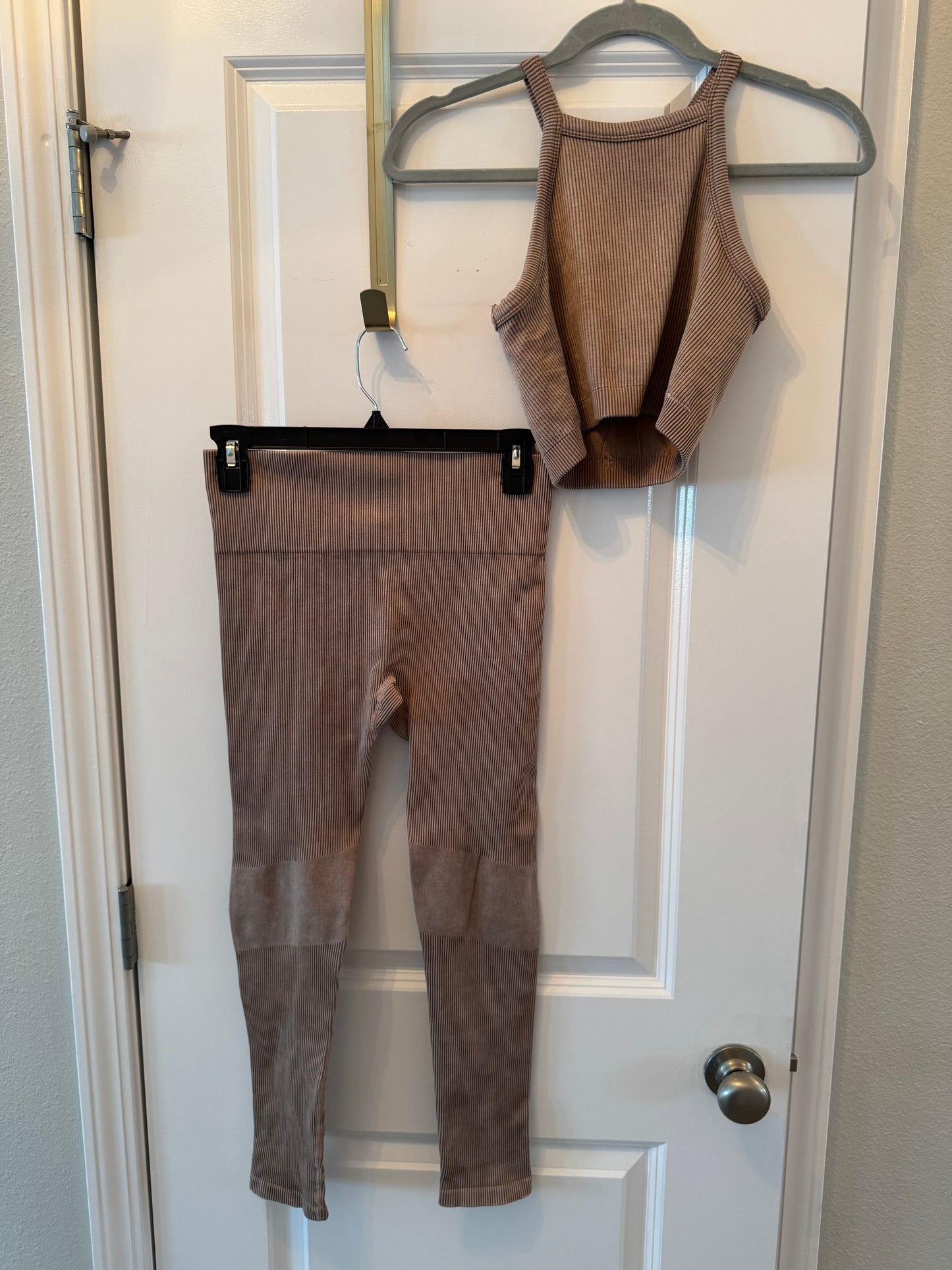 The Post Active Matching Set Women’s Size Small Taupe