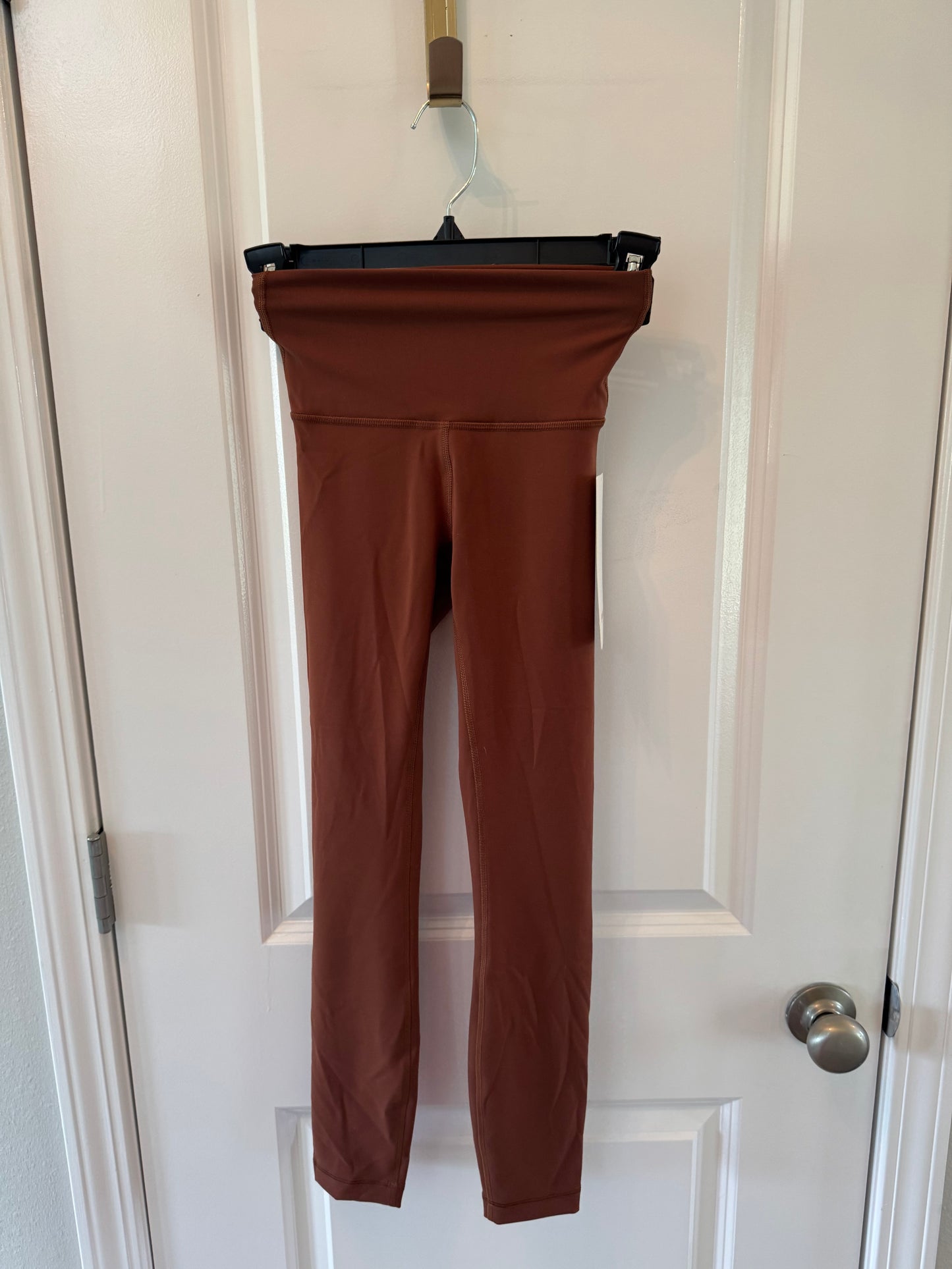 Lululemon Wunder Train HR
Tight 25in Women’s Size 0 Roasted Brown NWT