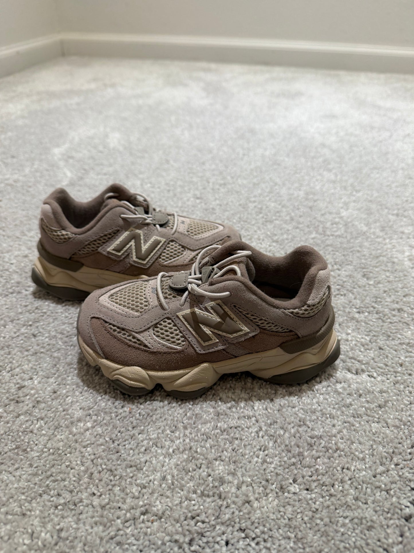 New Balance 9060 Bungee Shoes Toddler Size 9.5