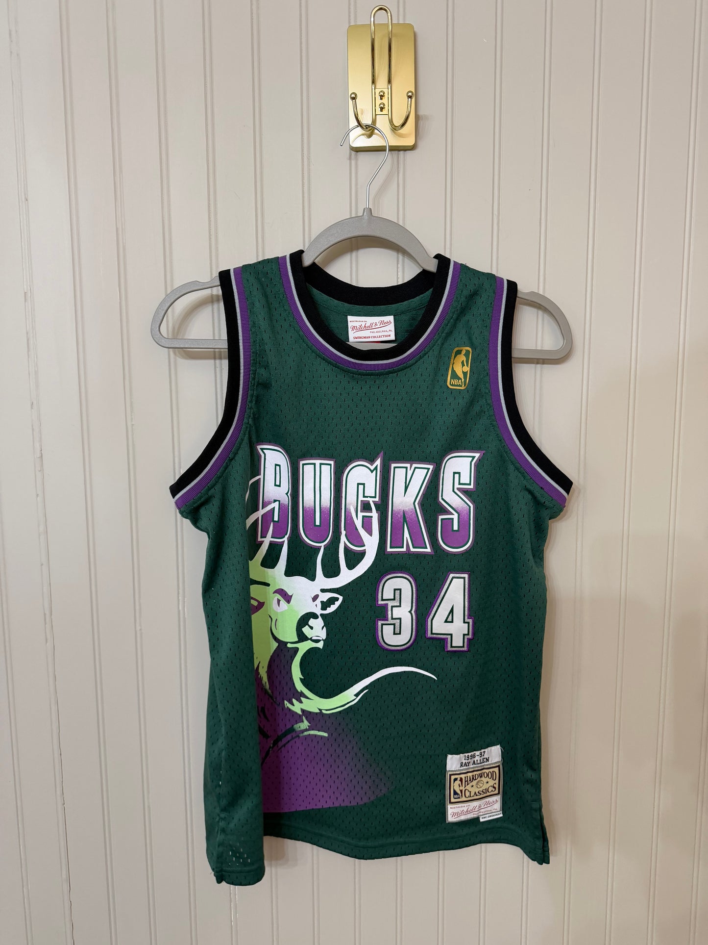 NBA Milwaukee Bucks Ray Allen 34 Jersey Youth Size Large