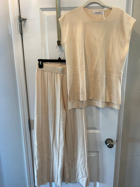 Neutral Wide Leg Matching Set Women’s Size Small Cream