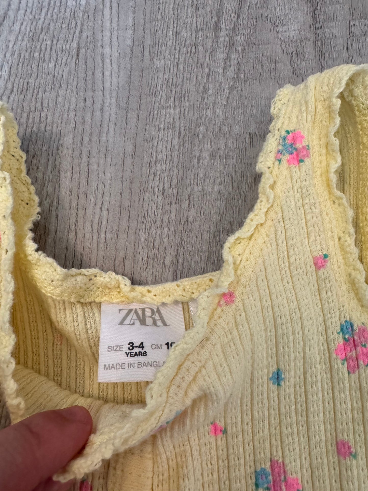 Zara Floral Button Front Tank Toddler Girl Size 3/4 Years Yellow