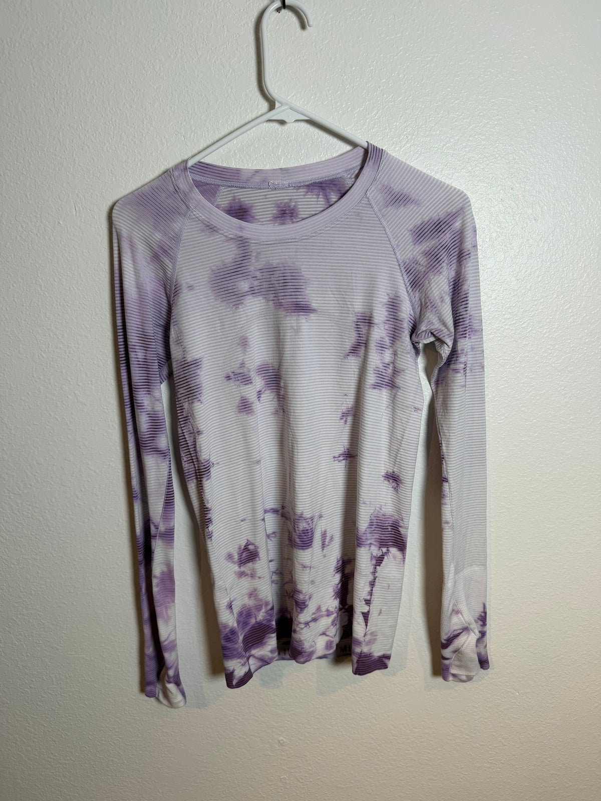 Lululemon Women’s Top Size 6