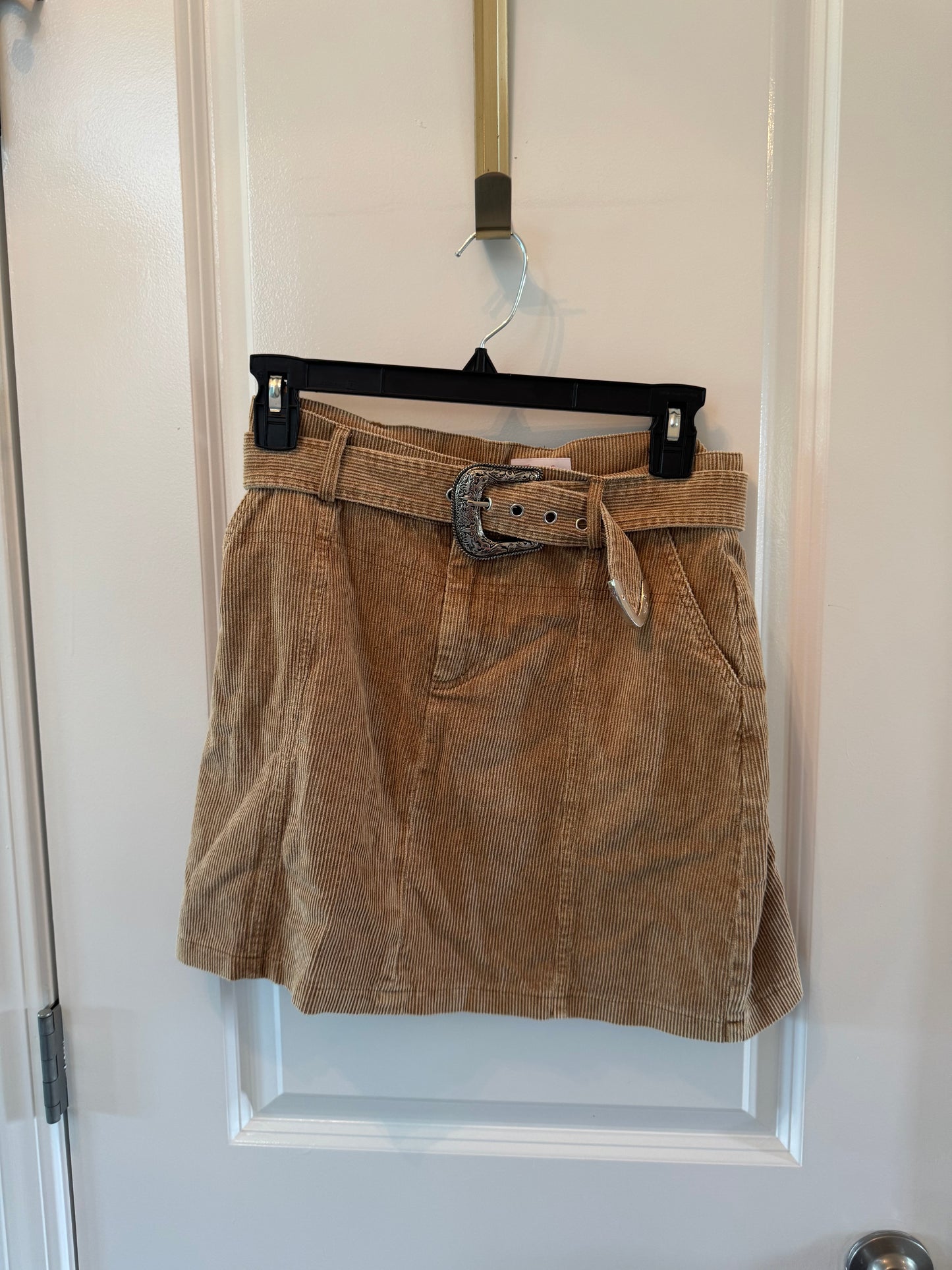 Pink Lily Belted Corduroy Skirt Women’s Small Tan