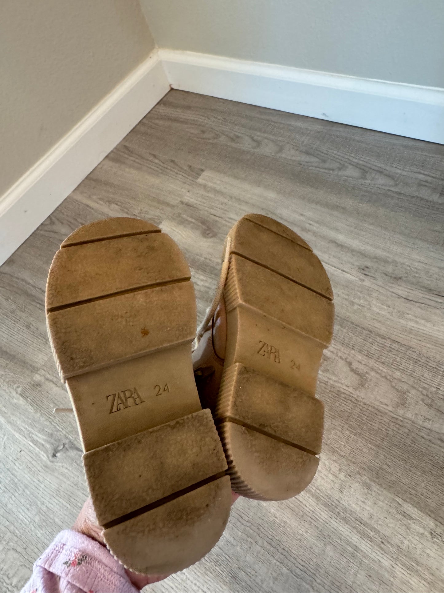 Zara Toddler Boots Size 8