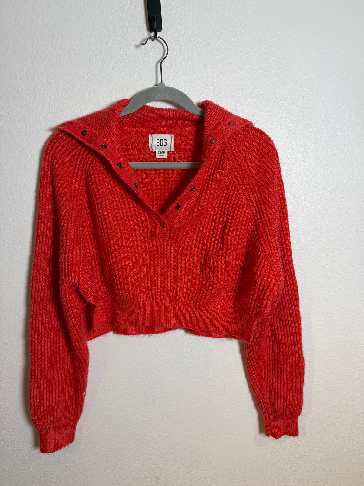 BDG Red Sweater Size XS