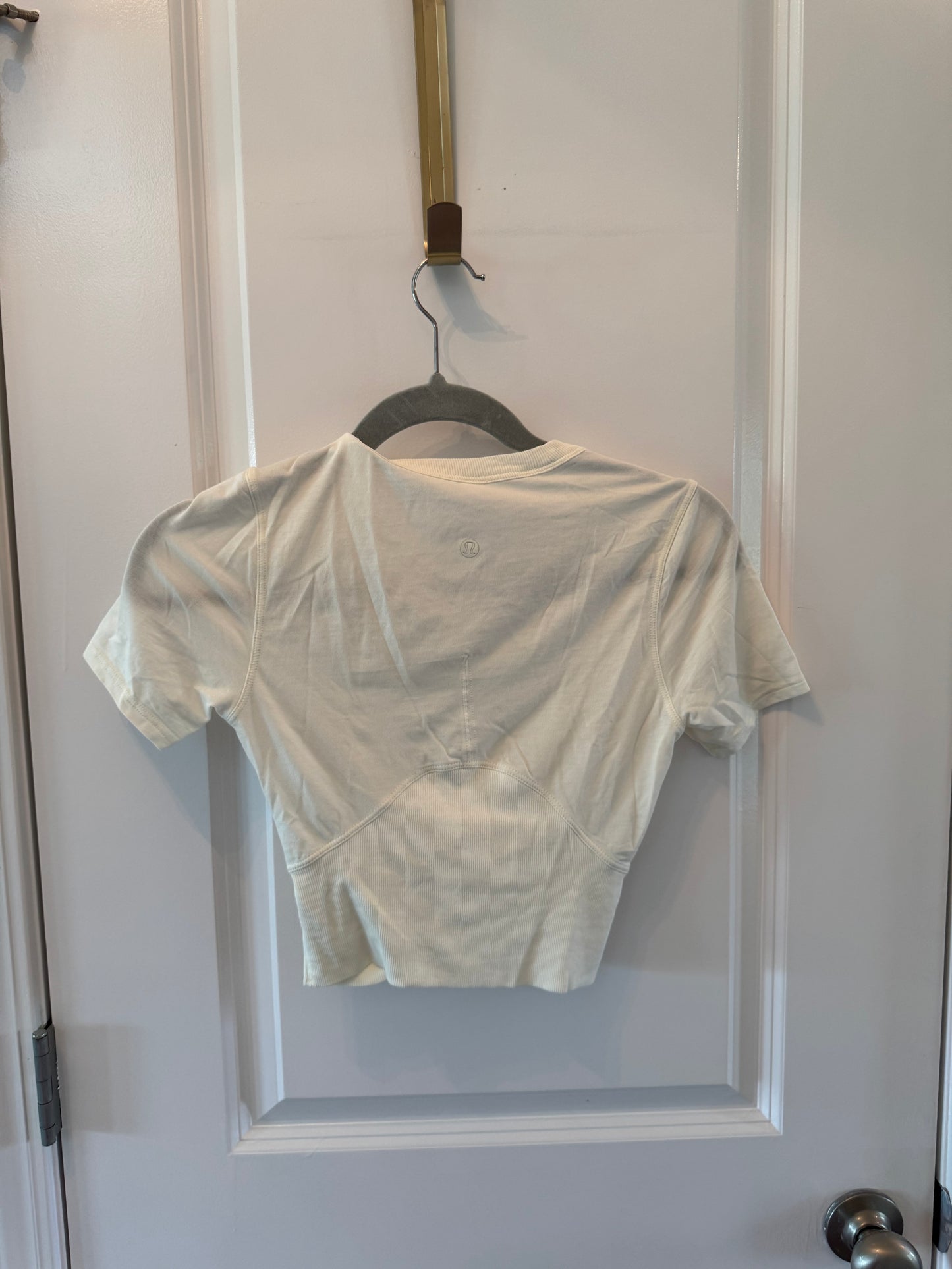 Lululemon Crop Twist Top Women’s Size 0 Butter Yellow