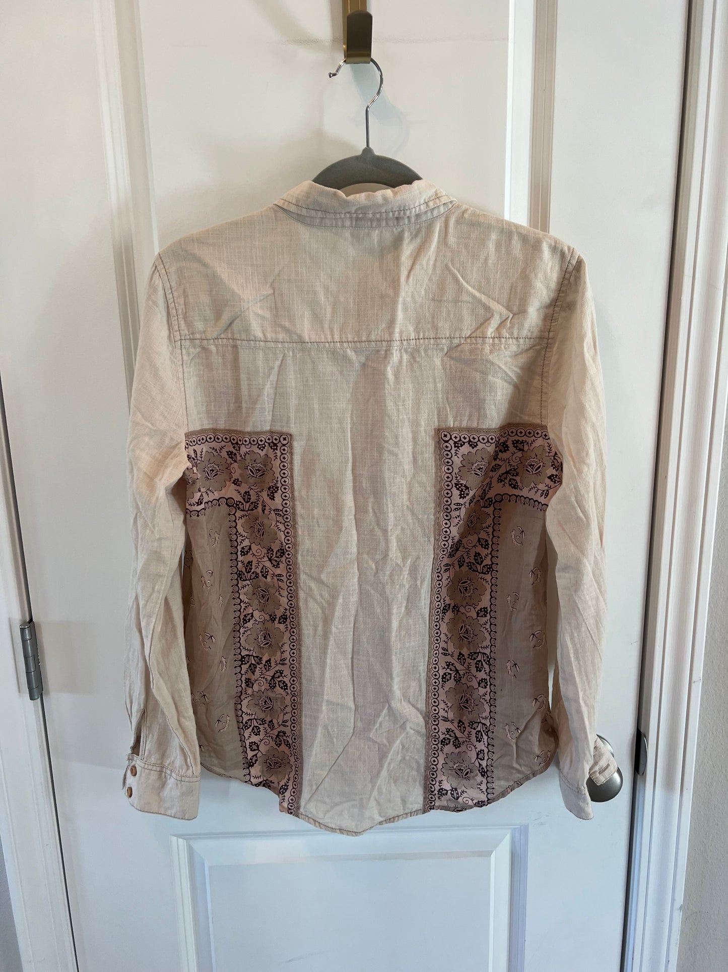 Free People Born Free Button Front Long Sleeve Shirt Women’s Size Small Cream