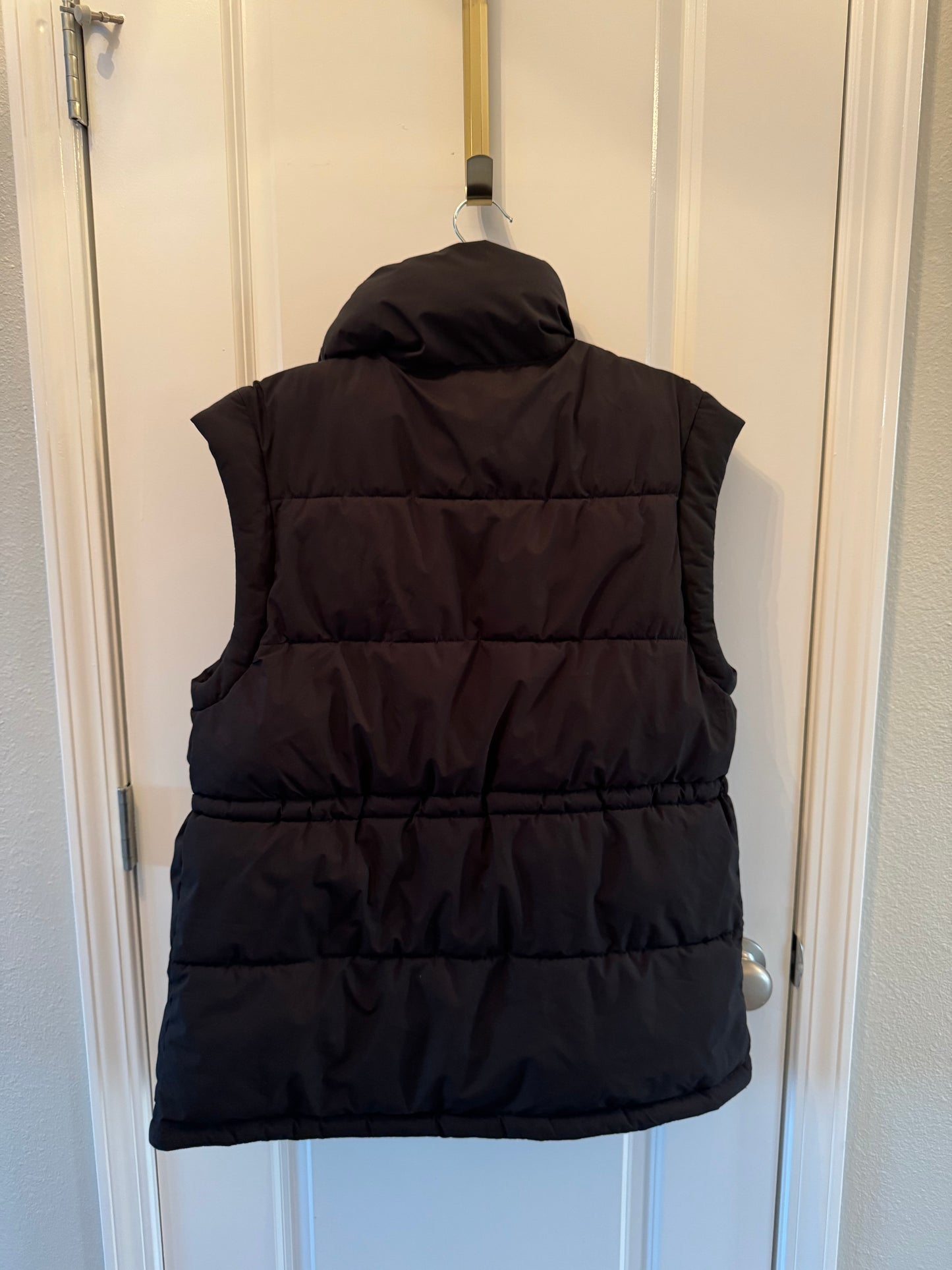 Women’s Universal Thread Black Vest Size Small