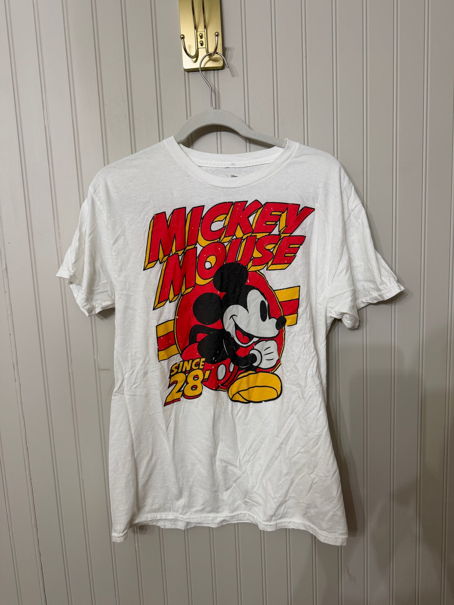 Men’s Mickey Tee Size Medium