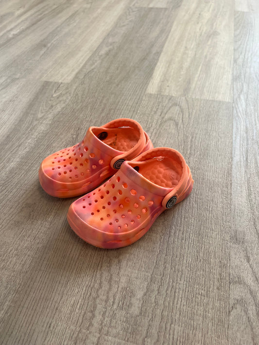Crocs Toddler Size 6 Orange Pink