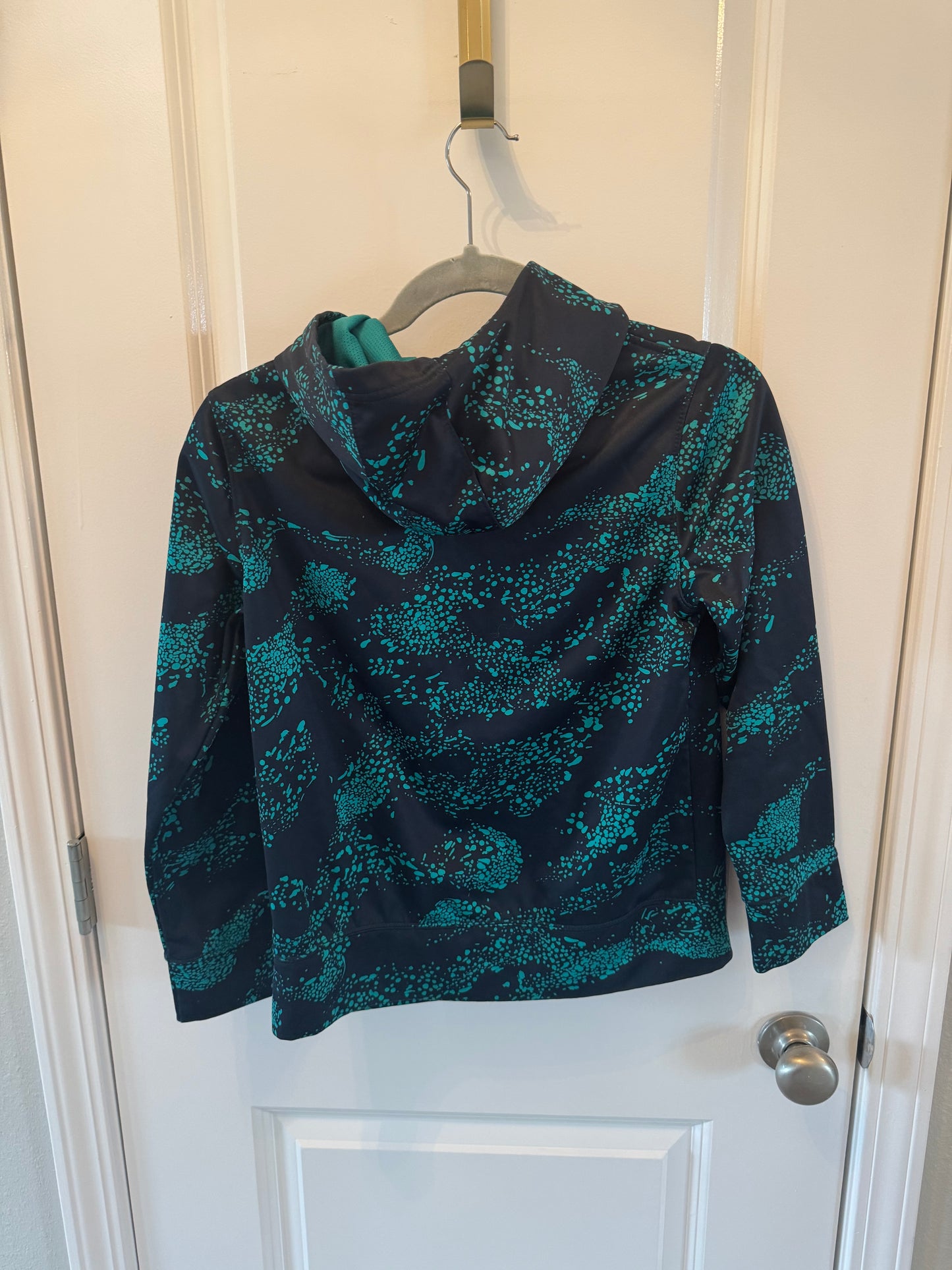 Nike Graphic Hoodie Youth Size Medium Teal