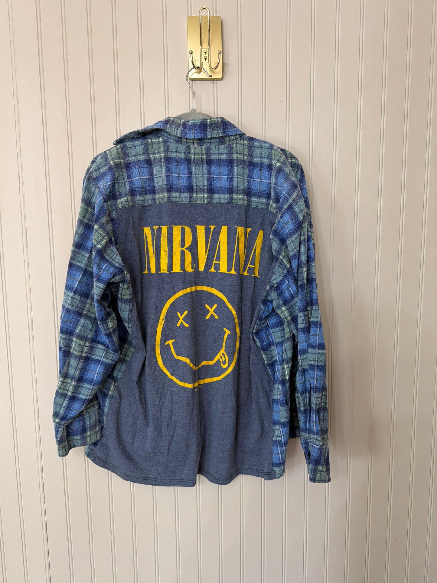 Nirvana Plaid Flannel Shirt Women’s Medium Blue