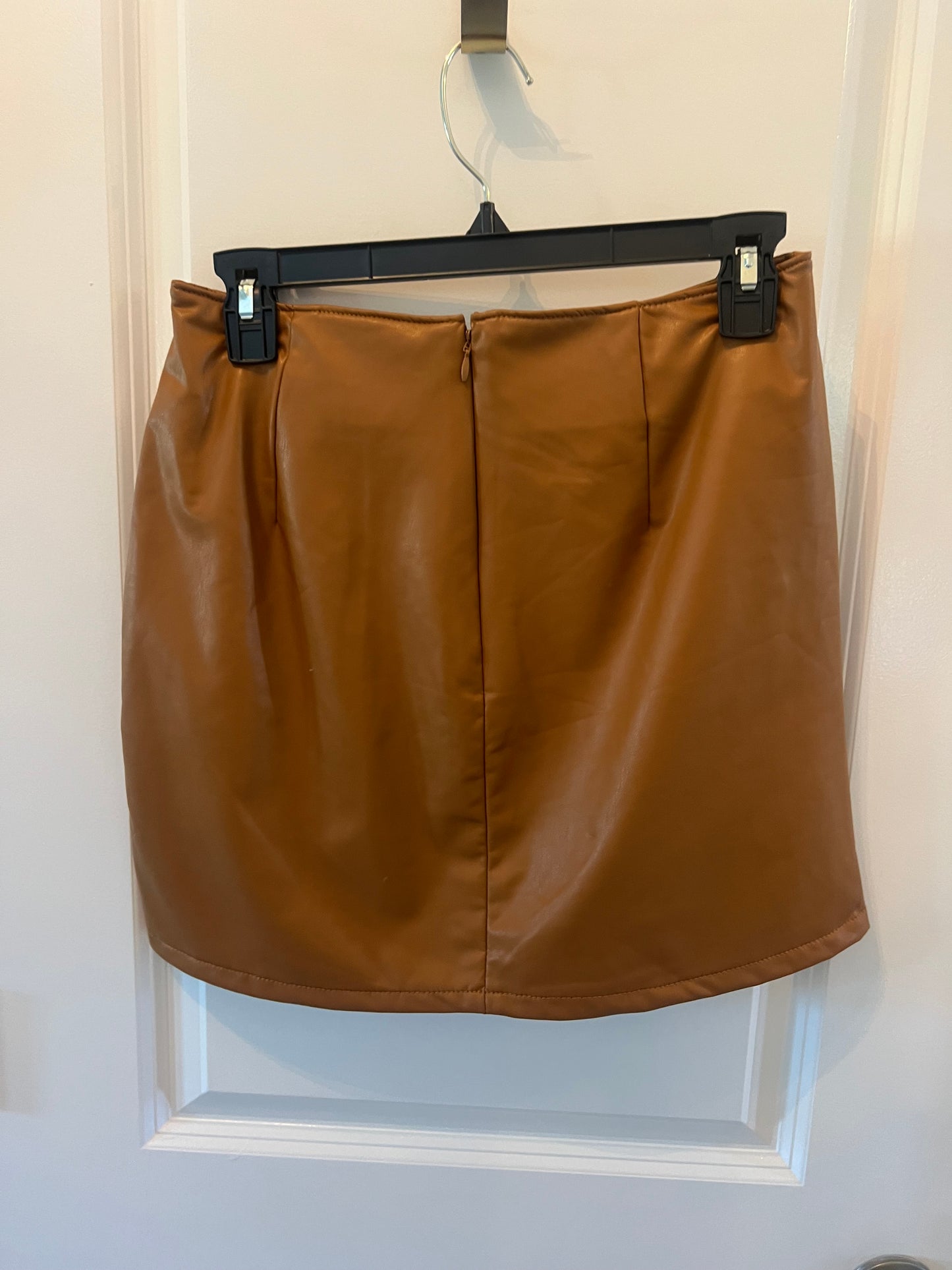 Rewash Brand Faux Leather Mini Skirt w Slit Women’s Size Small Tan