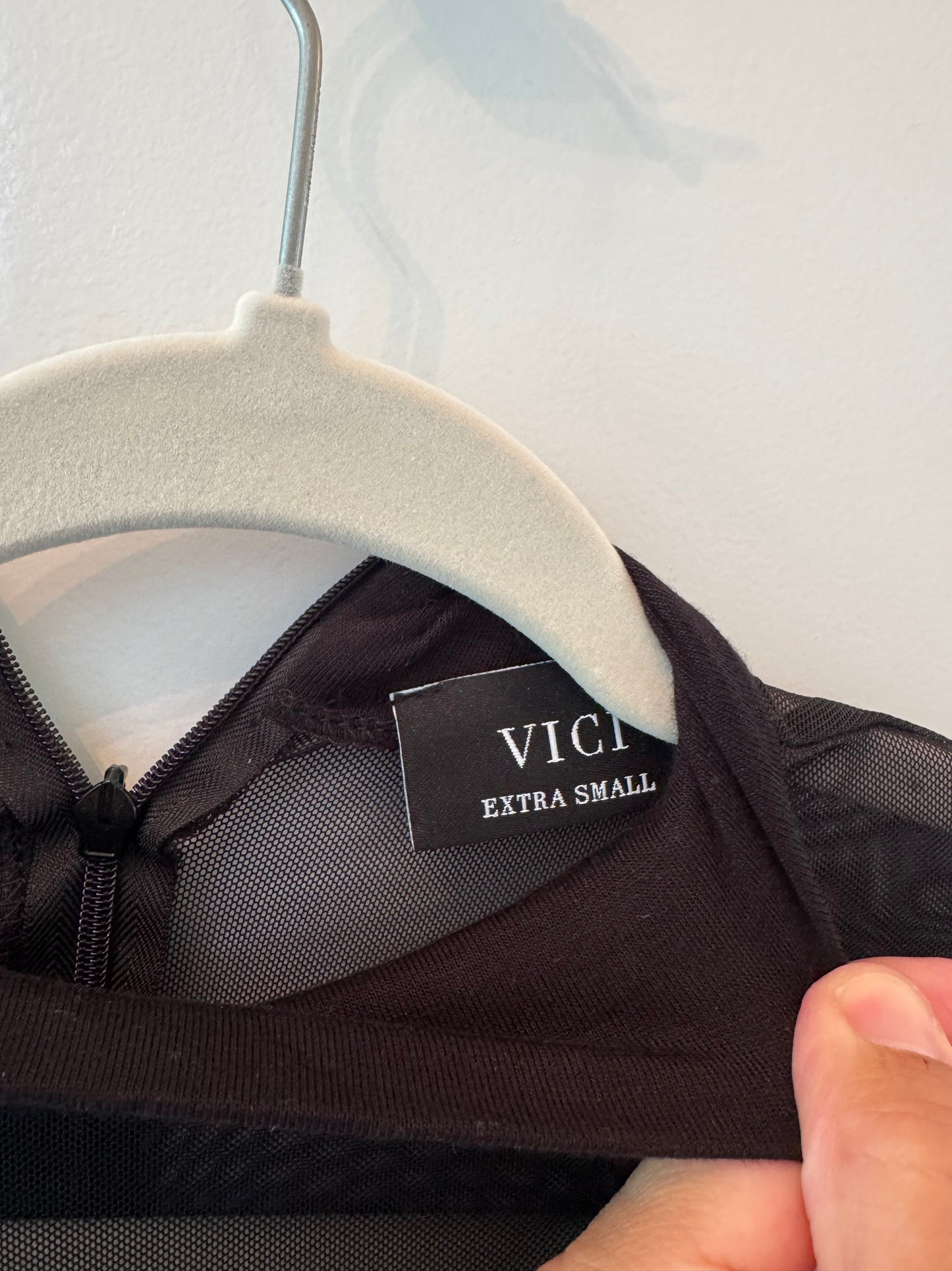 Vici Sheer Mesh Sleeve Dress Women’s XS Black