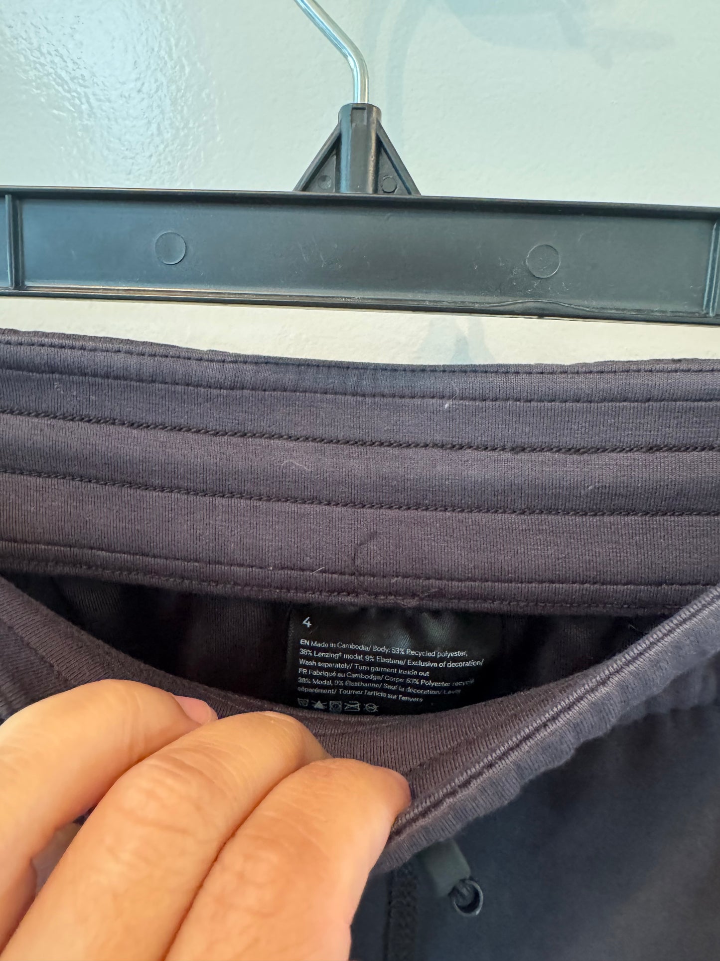 Lululemon Softstreme High-Rise Pant Women’s Size 4