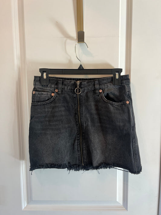 Free People Zip Front Denim Skirt Women’s Size 26 (2-4) Black