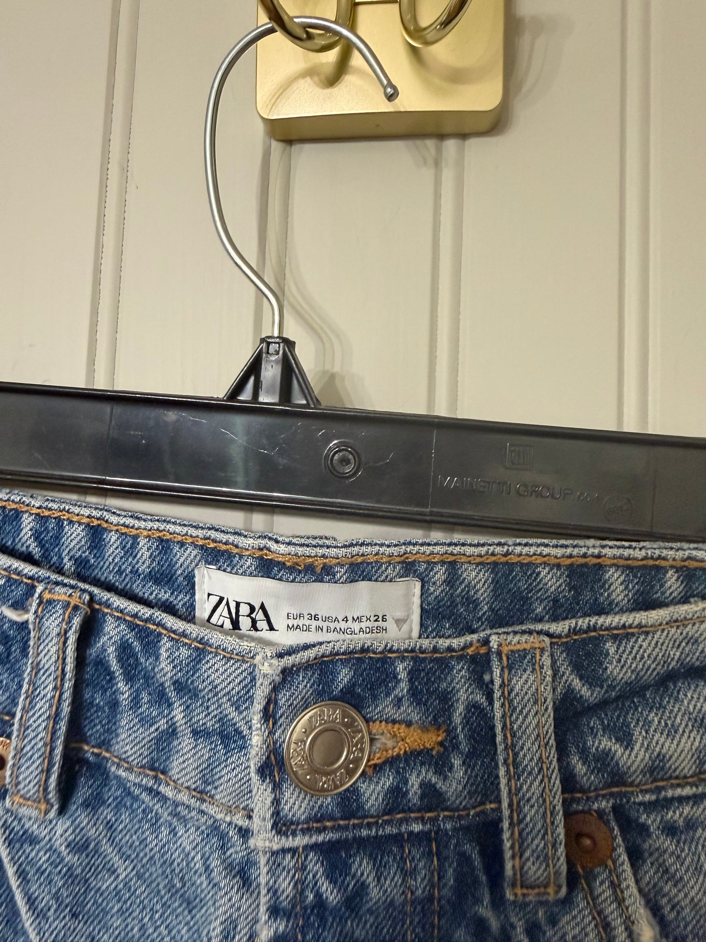 Zara Women’s Jean Shorts Size 4