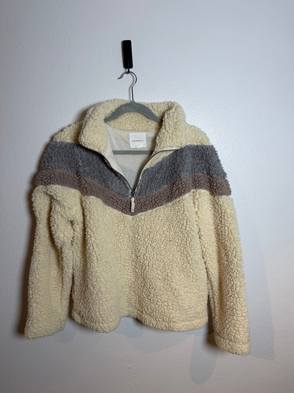 Thread & Supply Sherpa Pullover Size Small