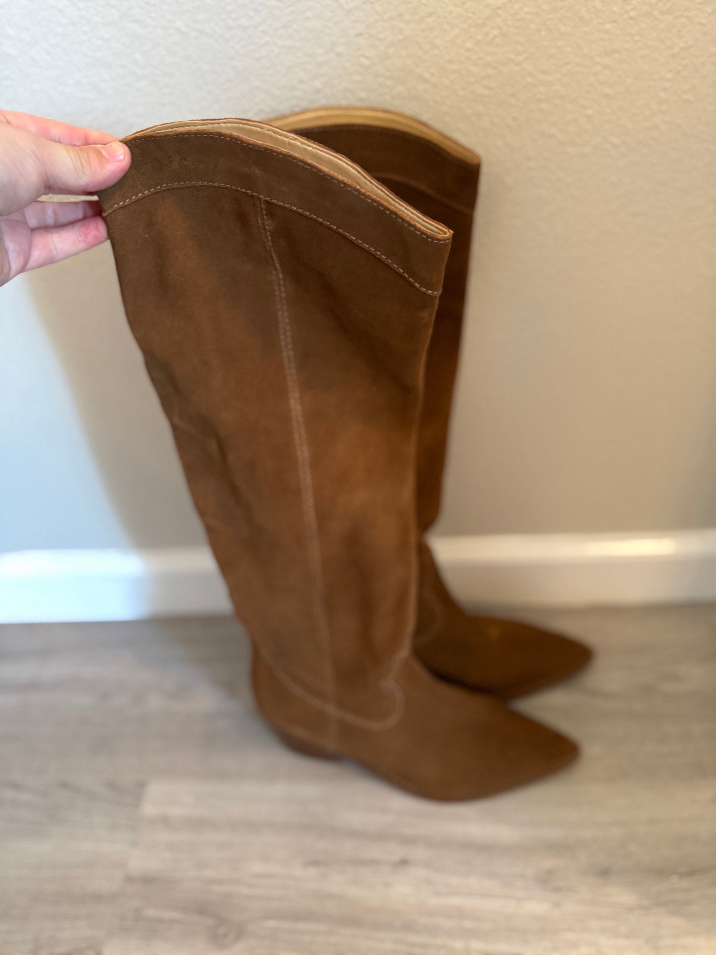 Nine West Tall Suede Western Boots Women’s 8 Tan