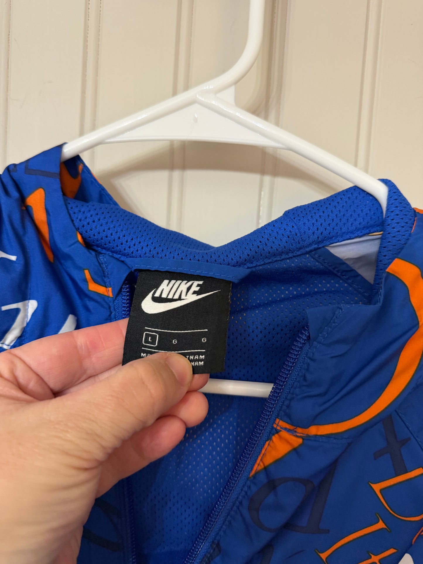 Nike Windrunner Hooded Jacket Youth Size Large Blue