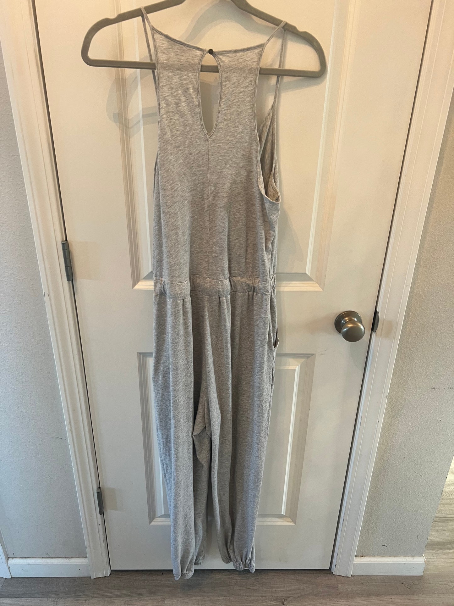 American Eagle Gray Jumpsuit Size Medium