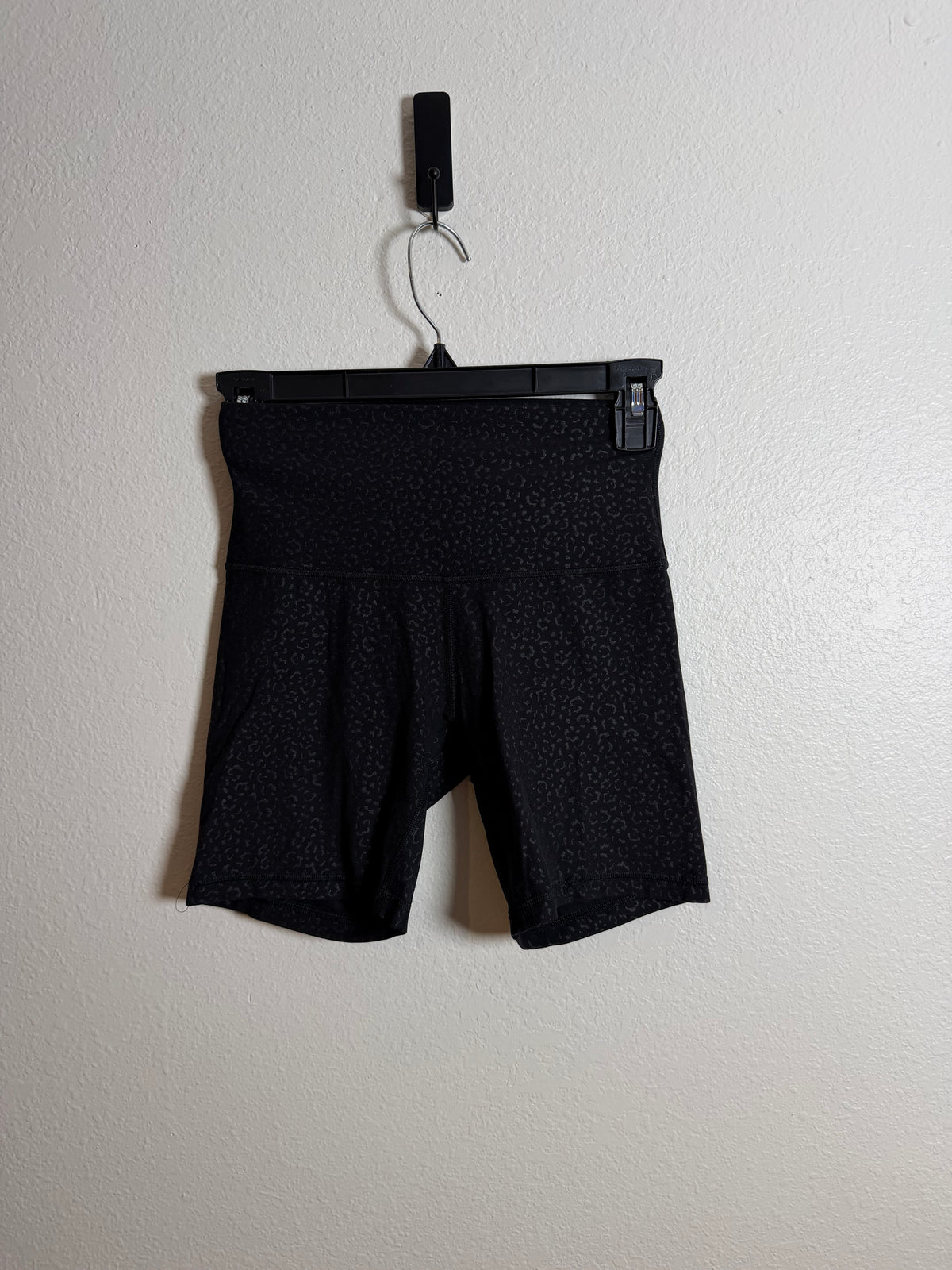 Lululemon Black Pattern Biker Shorts Size 4