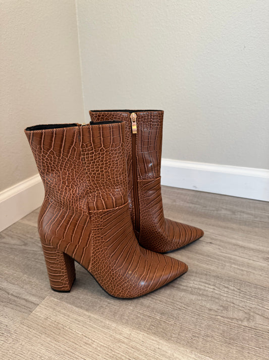 Lulus Brown Heeled Boots Size 8