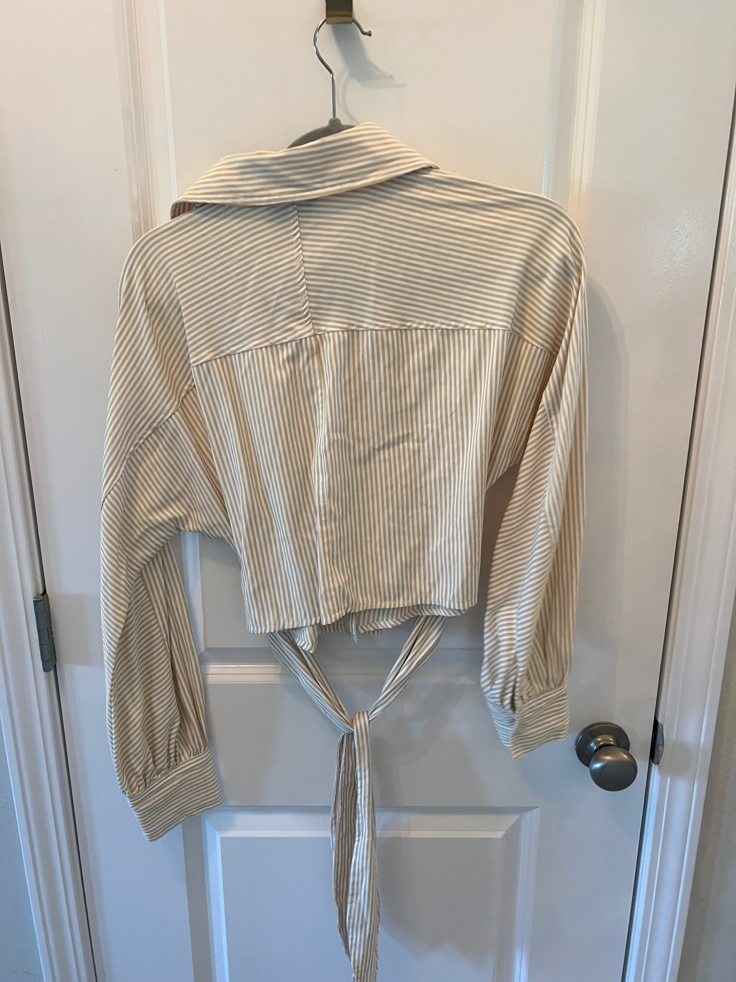 ACOA Belted Stripe Long Sleeve Button Front Shirt Women’s Size Small Cream