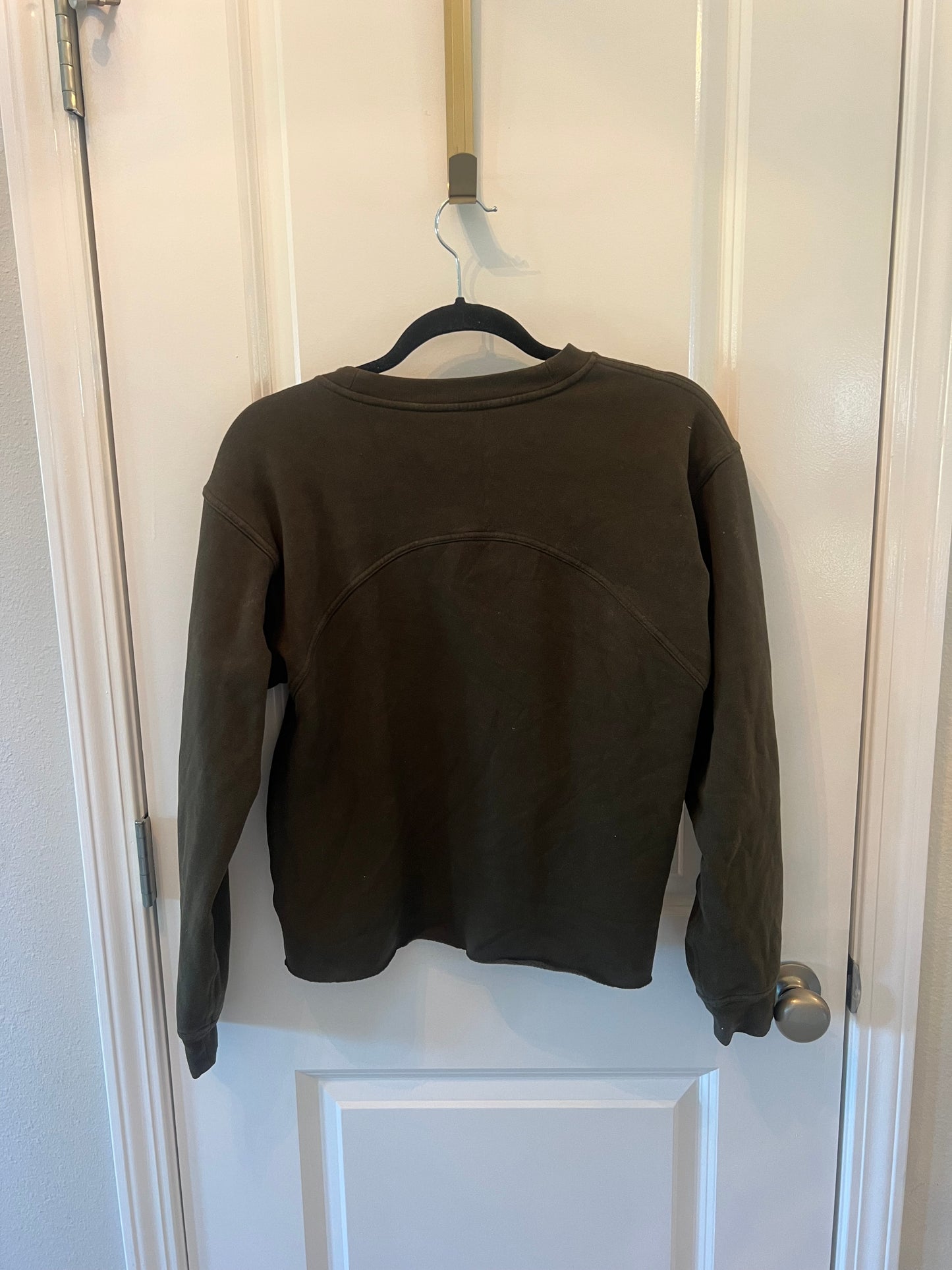 Lululemon Long Sleeve Crewneck Top Women’s Size 6 Olive Green