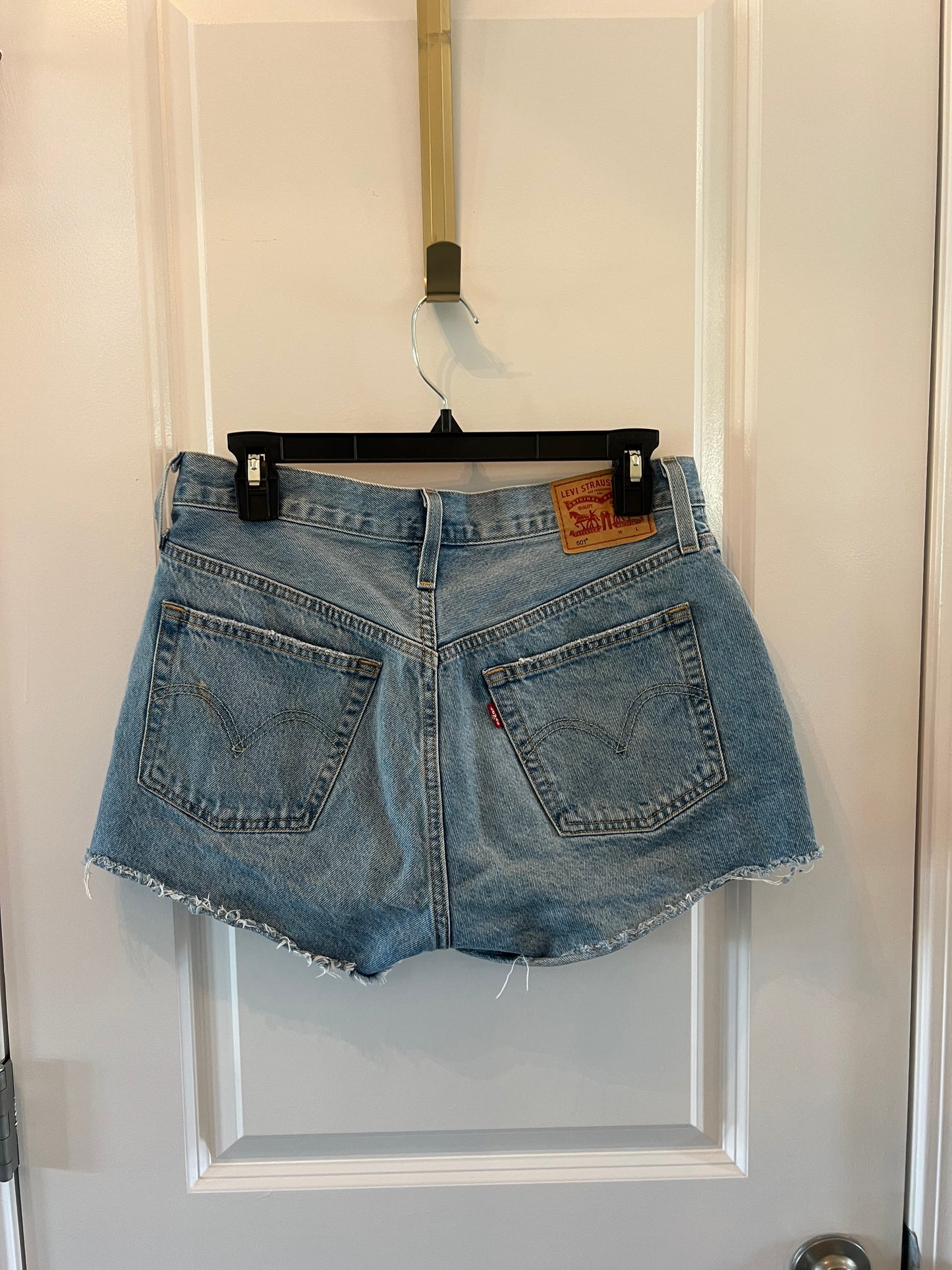 Levi’s 501 Denim Shorts Size 28