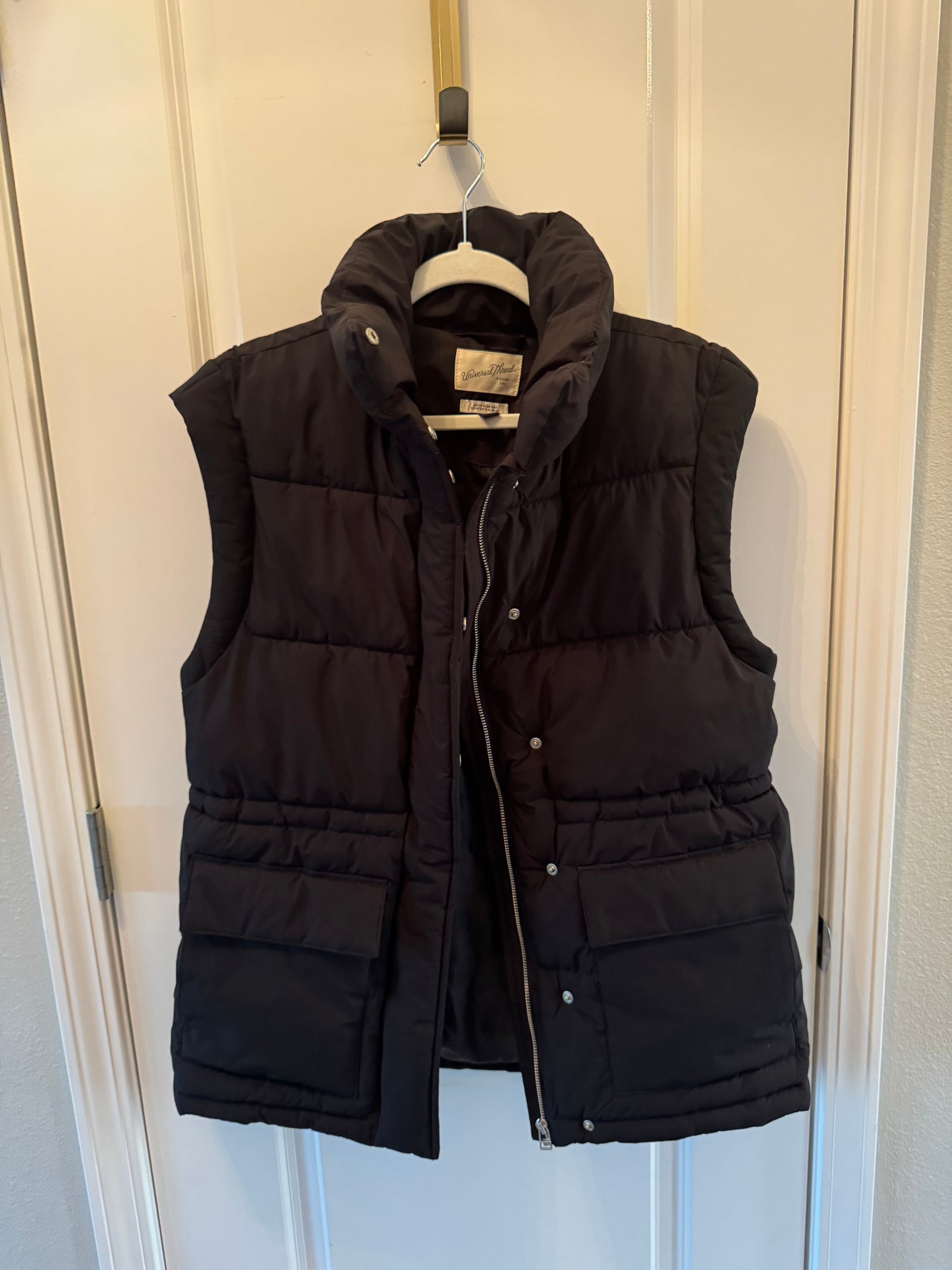 Women’s Universal Thread Black Vest Size Small