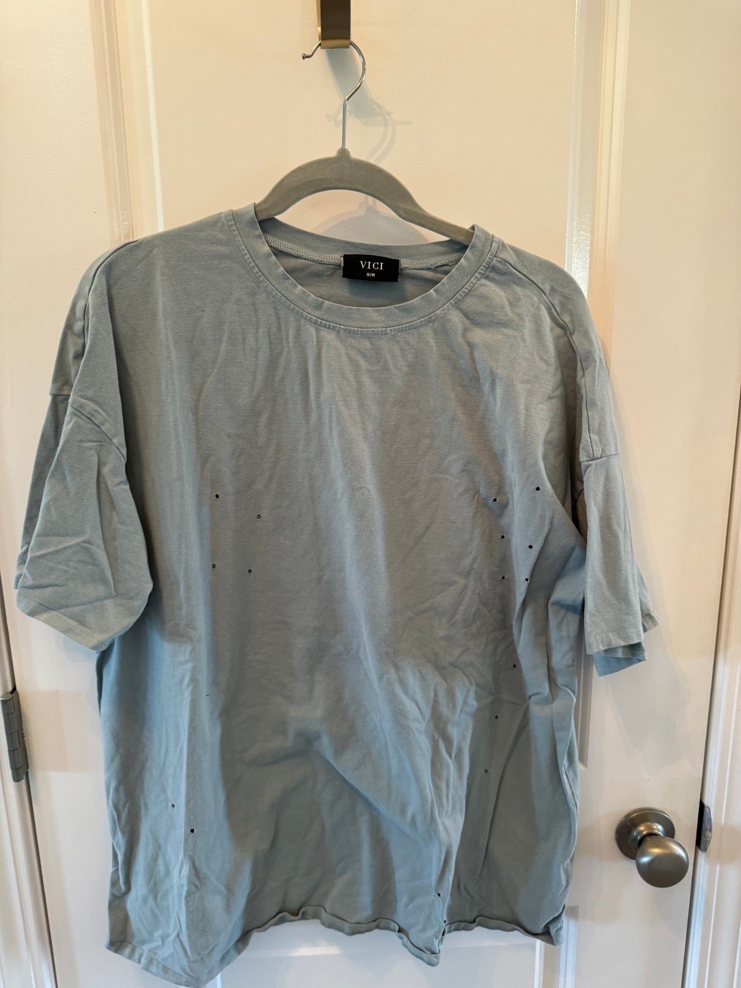 Vici Distressed Tee Size Small (oversized)