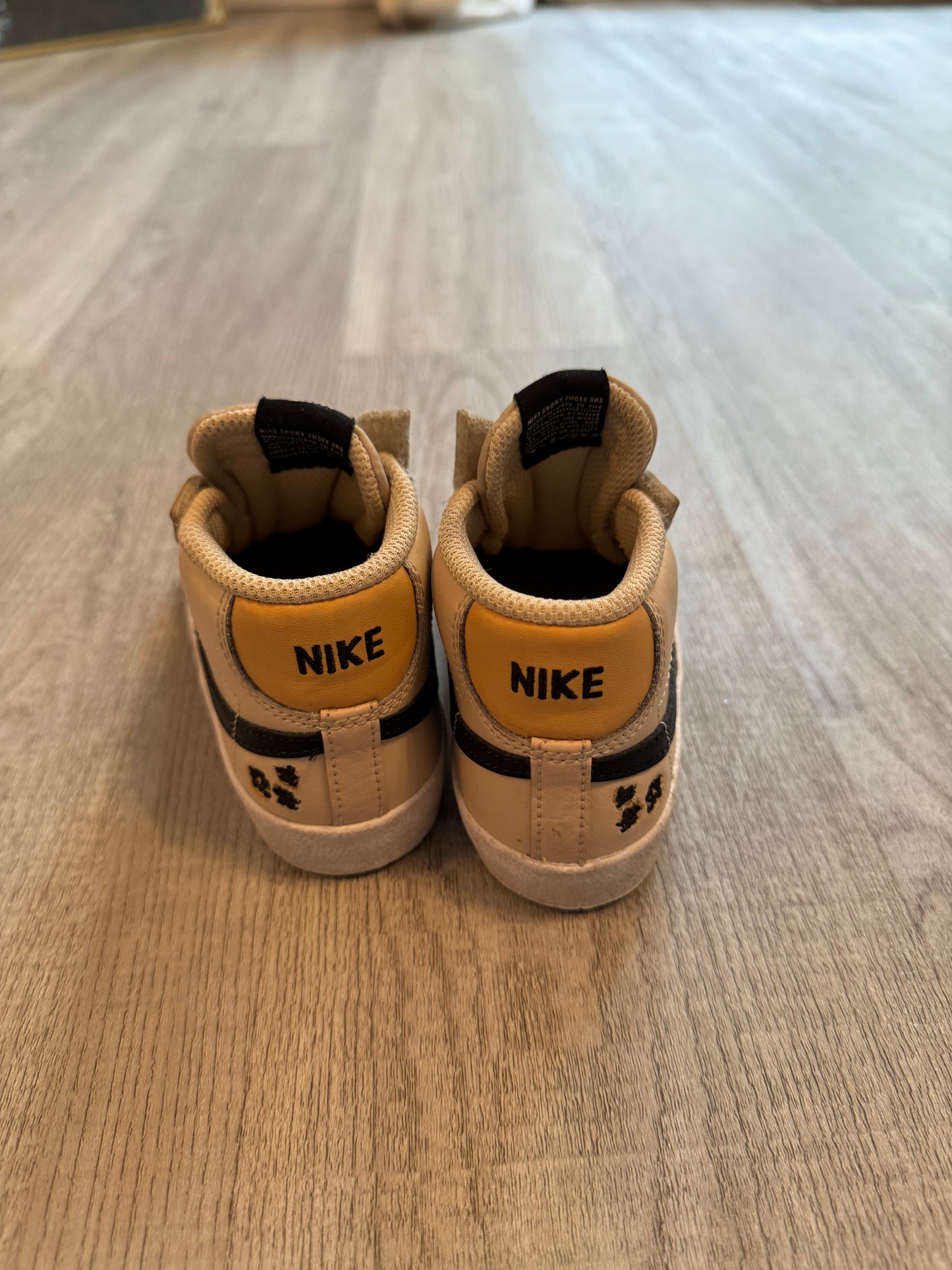 Nike Hightop Sneakers Toddler Size 8 Cream
