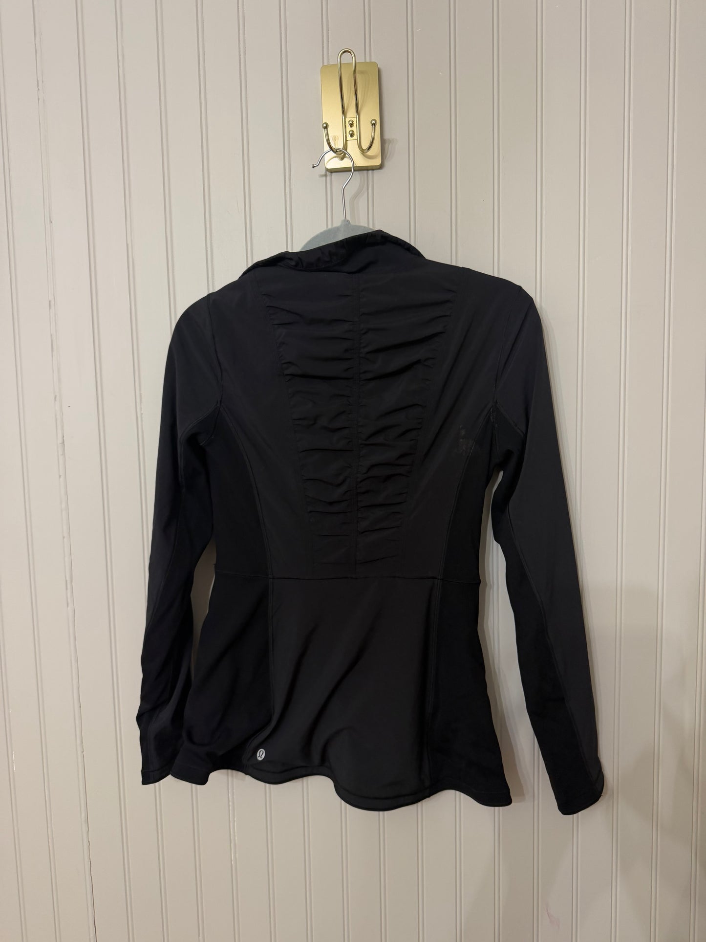 Women’s Black Lululemon Jacket Size 6
