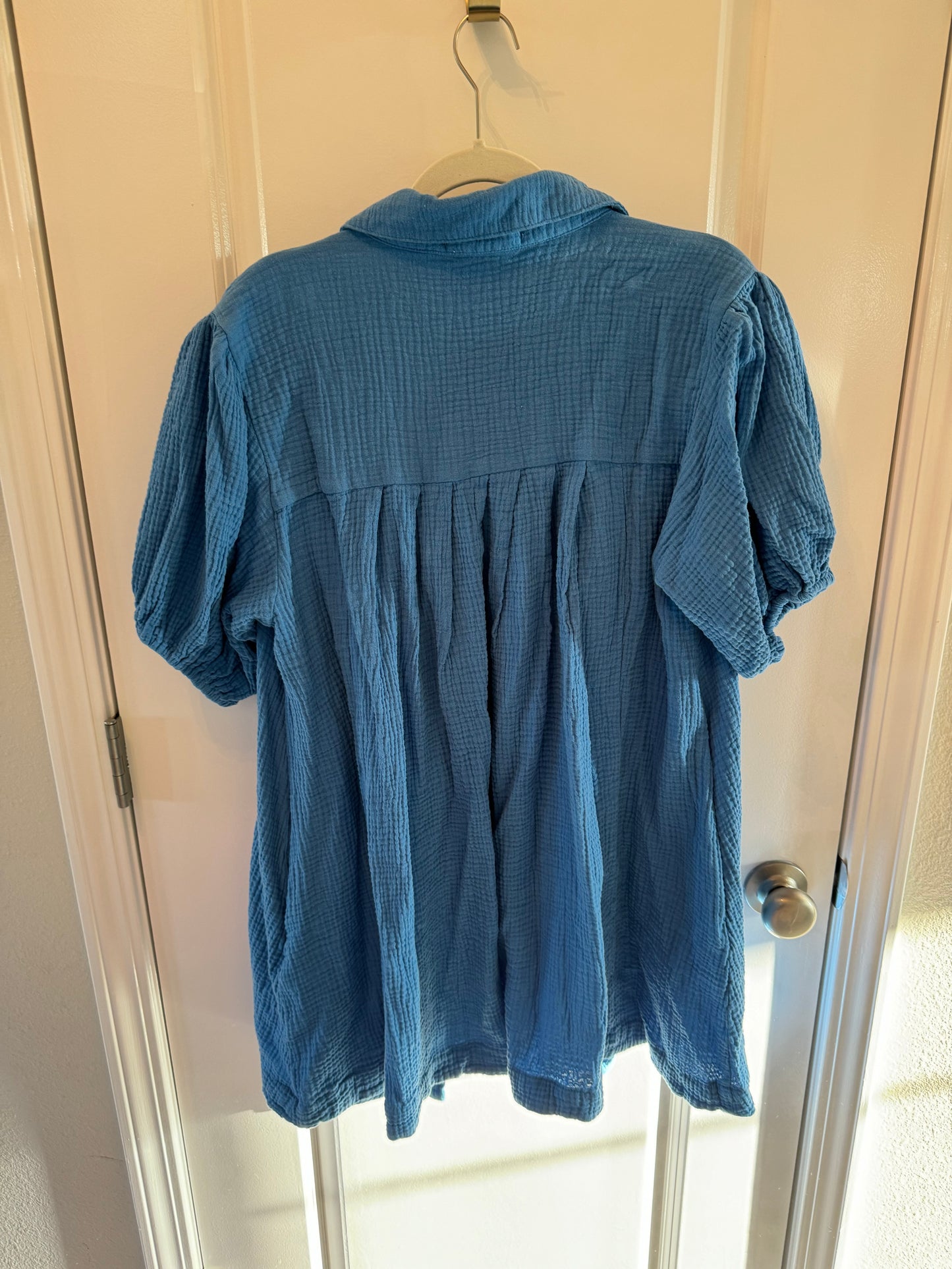 Button Front Dress Short Sleeve Women’s Size Medium Blue