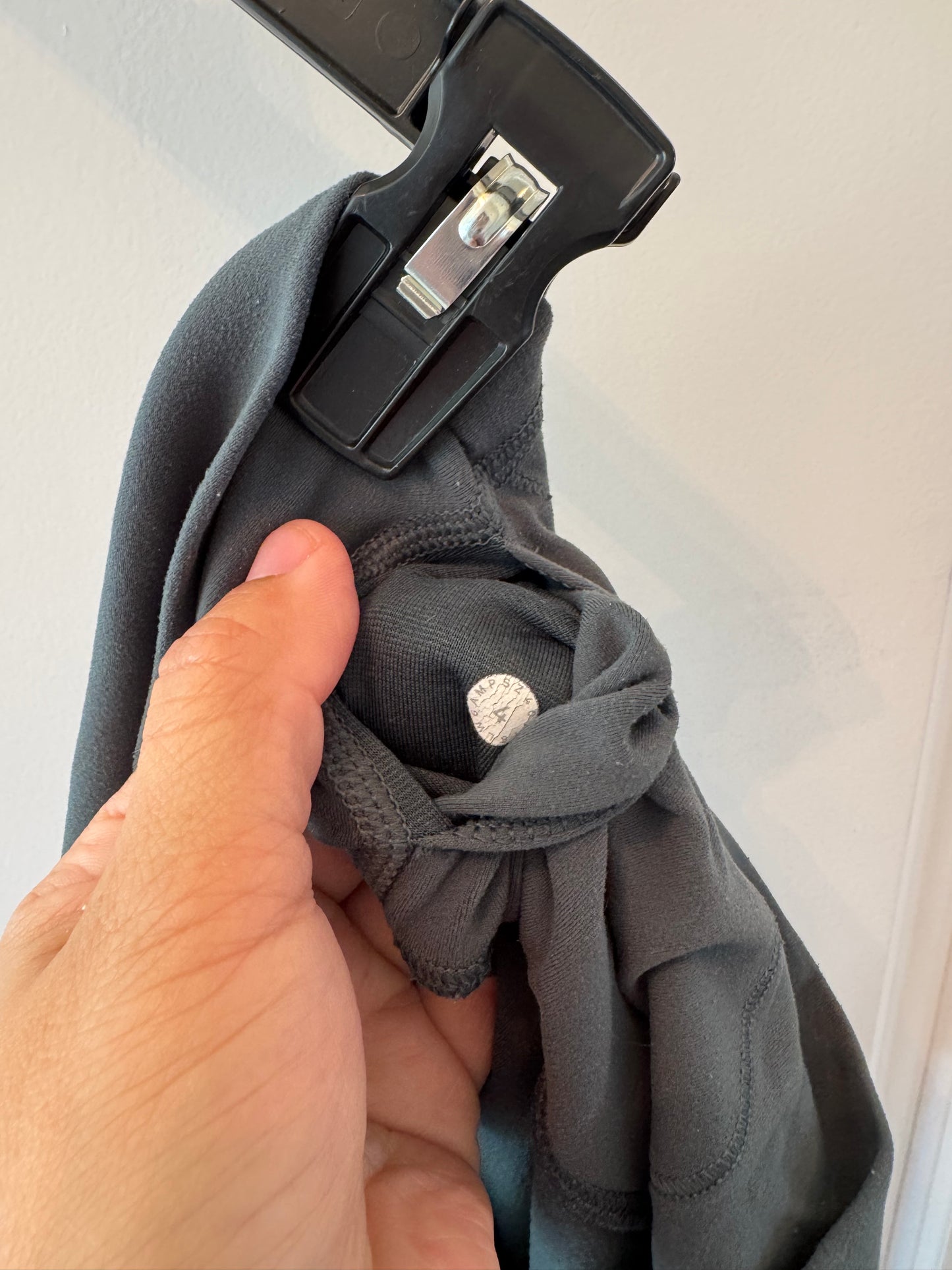 Lululemon Align Crop 21in Leggings Women’s Size 4 Dark Gray