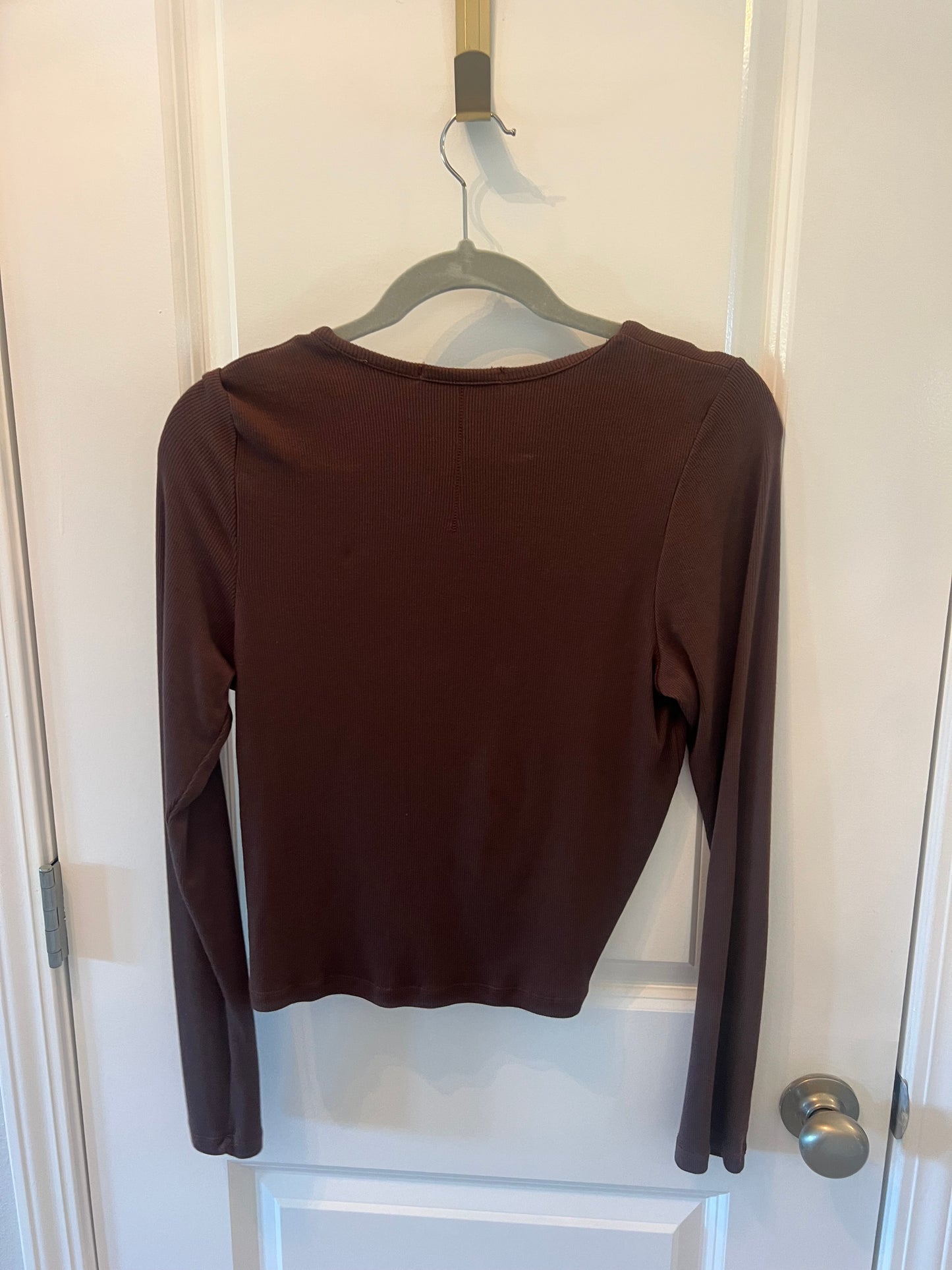 Ribbed Twist Front Long Sleeve Top Women’s Size Large Brown