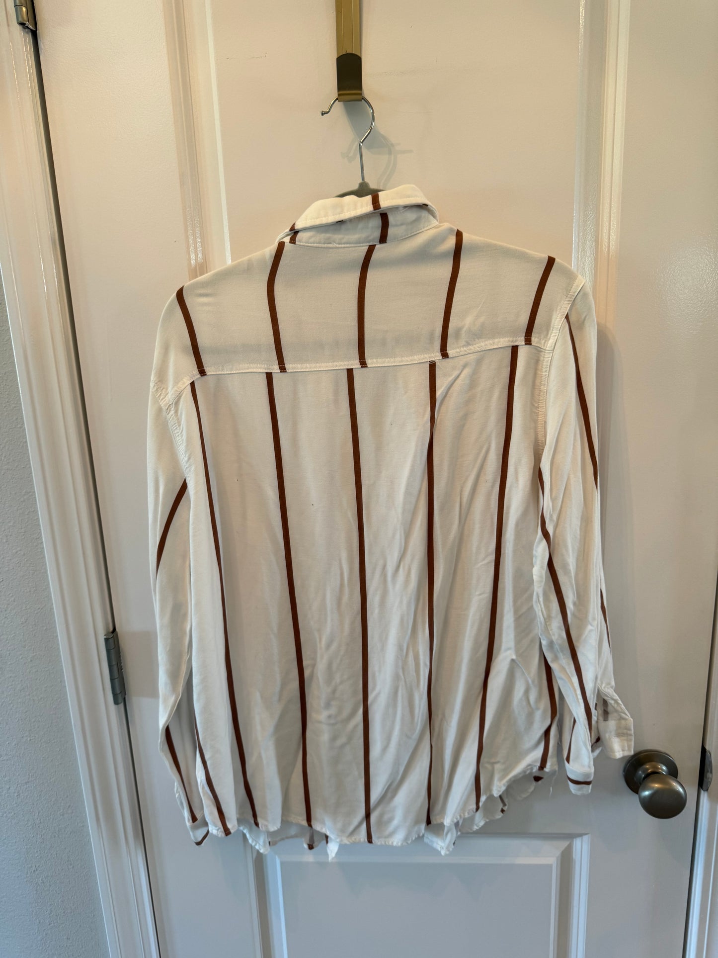 Vertical Stripe Button Front Women’s Size Medium White Brown