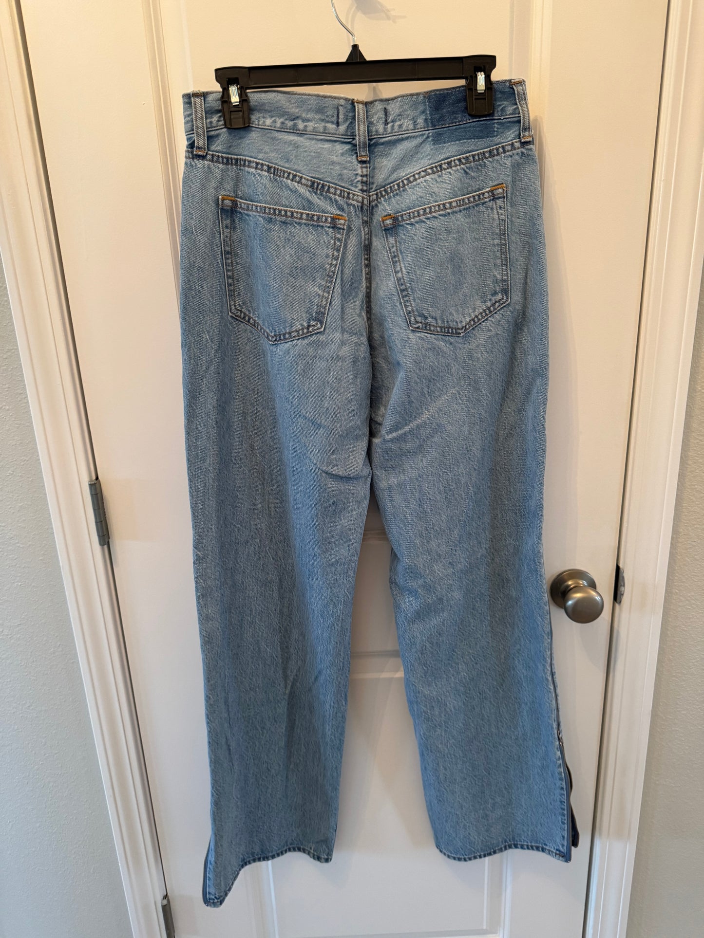 Abercrombie & Fitch Mid Rise Jeans Women’s 27 Long Mid Wash