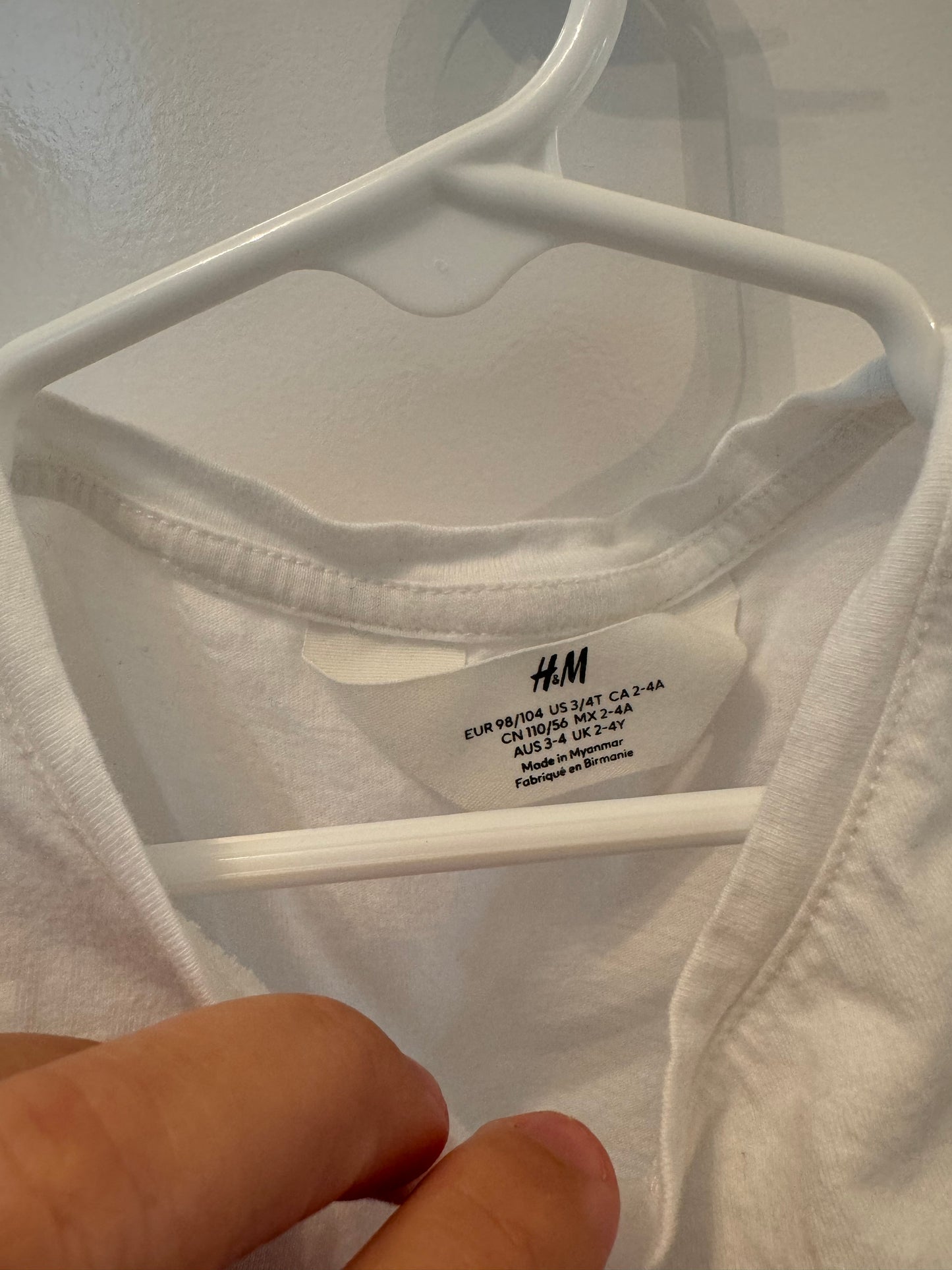H&M Ruffle Top Toddler Girl Size 3-4T Solid White